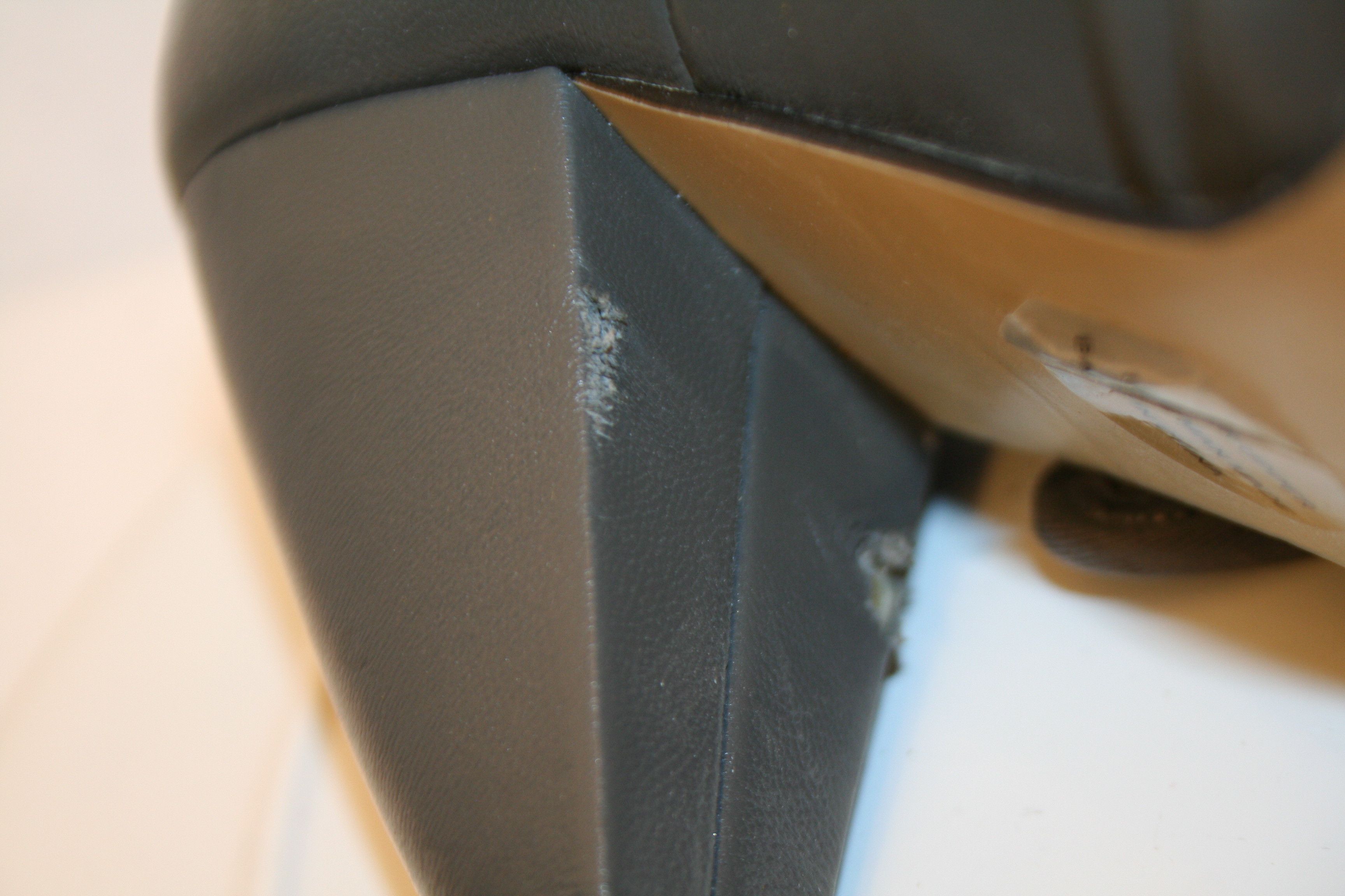 Seychelles Seychelles Grey Leather Don't Waste My Time Round Toe Pumps Size US 7.5 / IT 37.5 - 6 Thumbnail