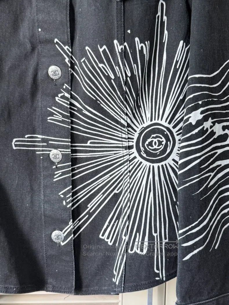 Chanel 22C sun-printed denim jacket