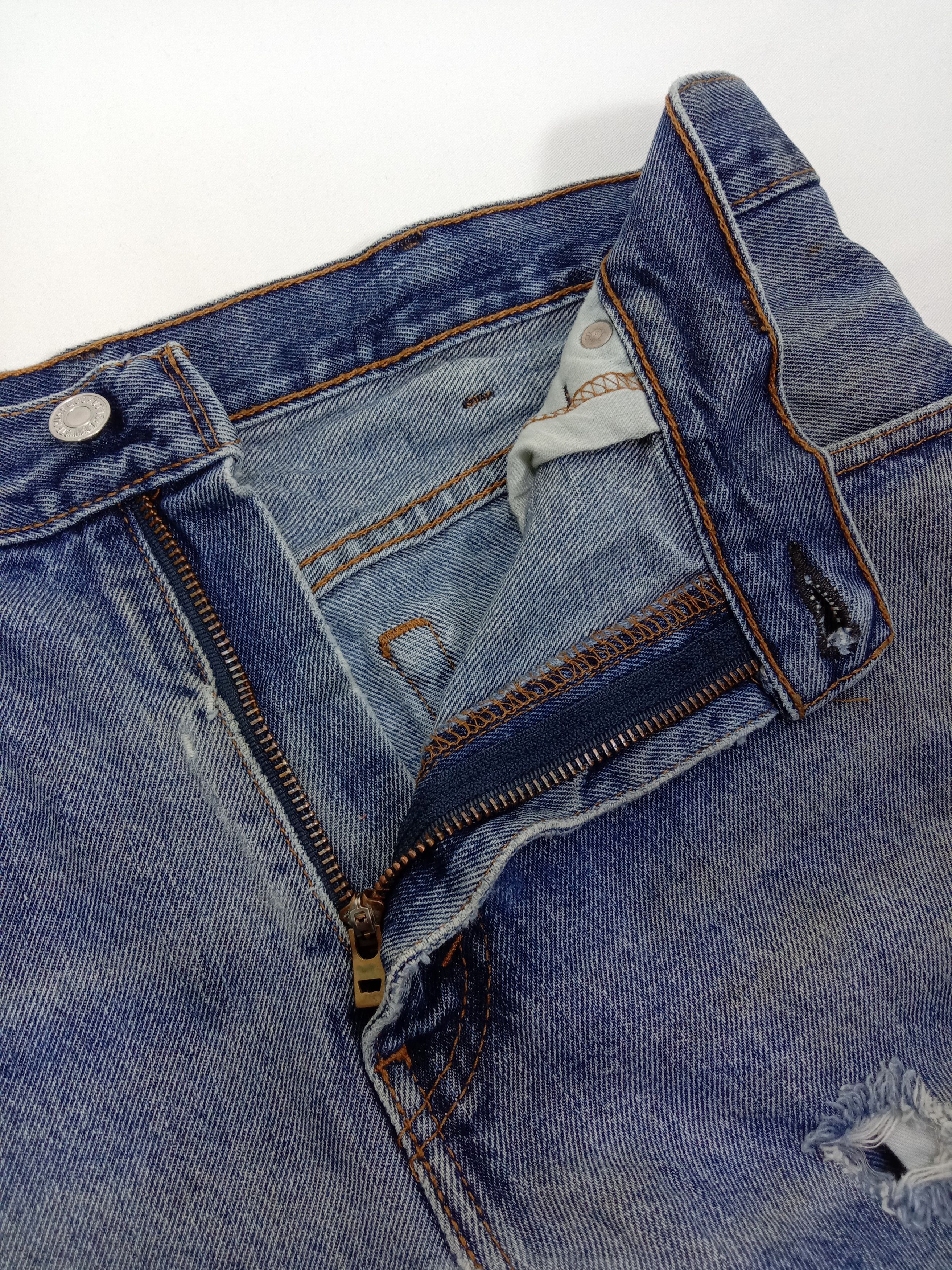 Levi's Vintage Levi's 517 Flare Jeans Dirty Wash Distressed Denim Size US 33 - 9 Thumbnail
