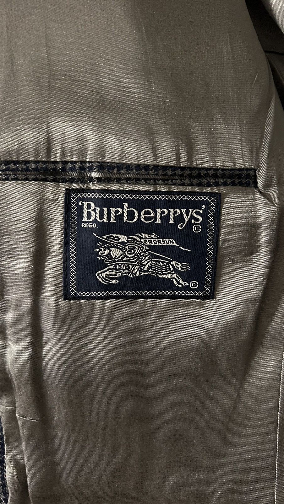 Burberry × Vintage Vintage Burberry Silk Houndstooth blazer Size 40L - 3 Thumbnail
