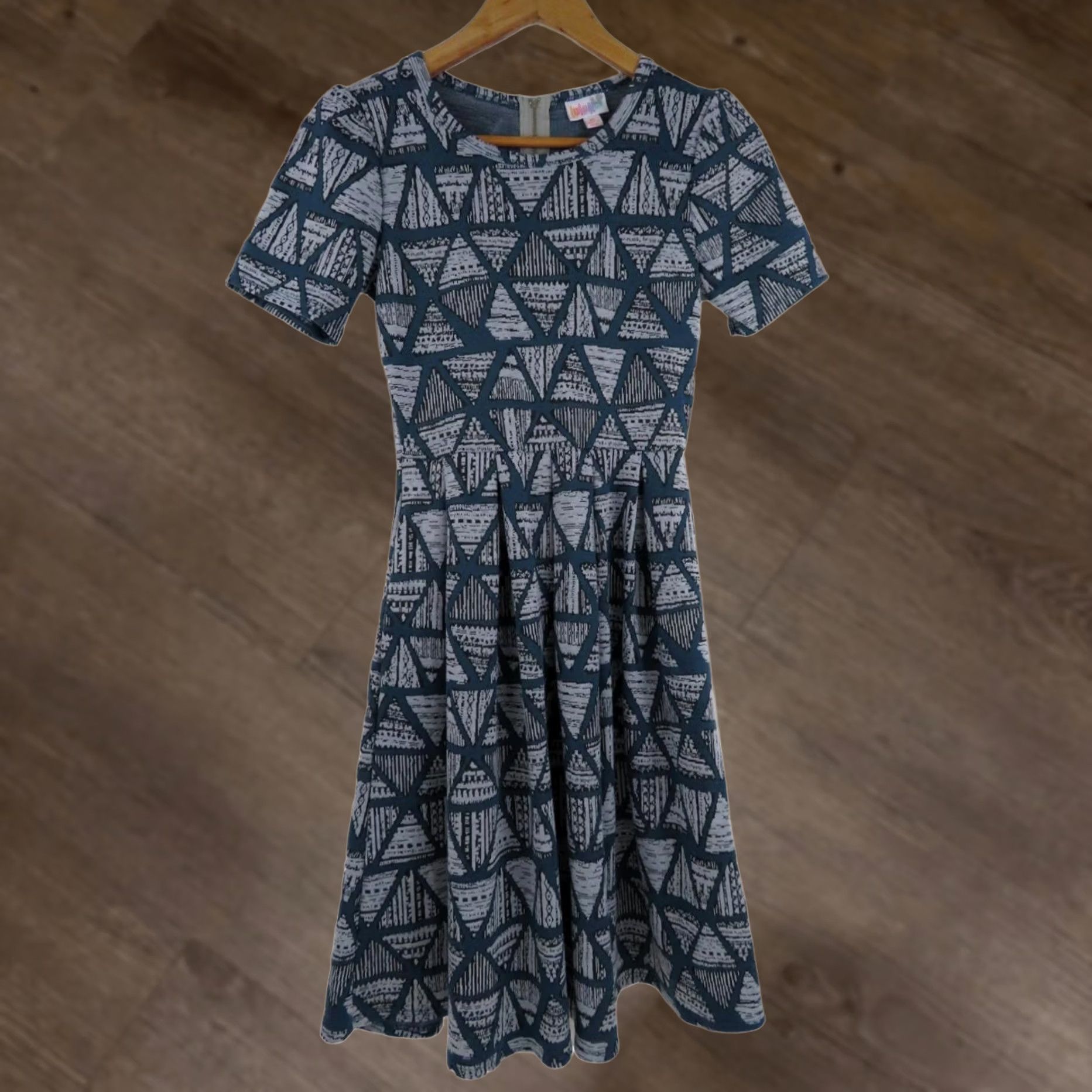 Vintage LULAROE Amelia Dress XS Jacquard Blue Unicorn Triangle A-Line Dress Womens XS Size XS / US 0-2 / IT 36-38 - 1 Thumbnail