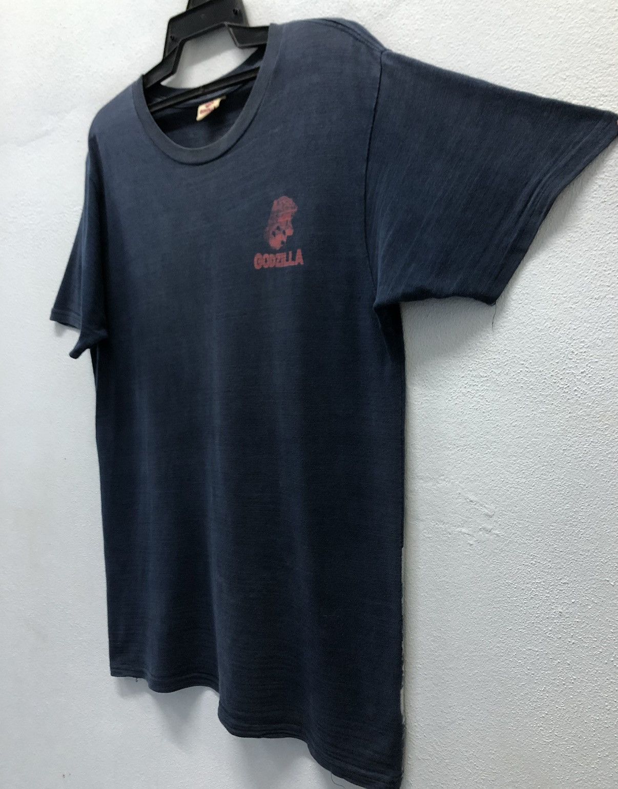 Japanese Brand Vintage Godzilla T-Shirt Size US L / EU 52-54 / 3 - 7 Thumbnail