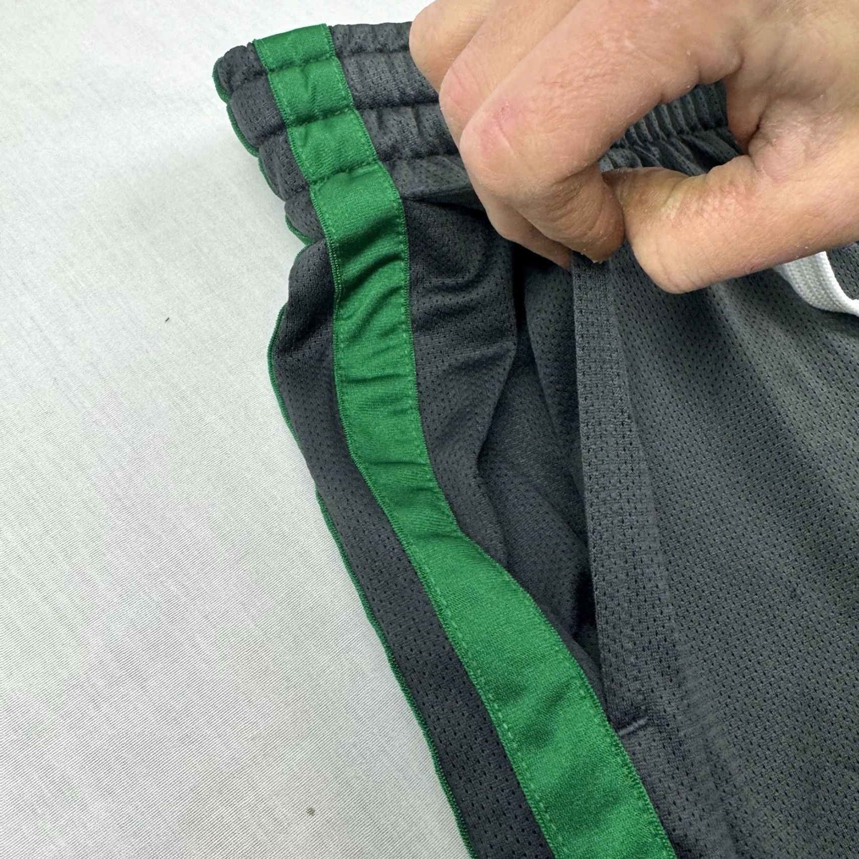 Nike VINTAGE Nike Track Pants Adult Large Gray Silver Tag Grunge 90s Basketball Sports Mens Large Size US 33 - 6 Thumbnail