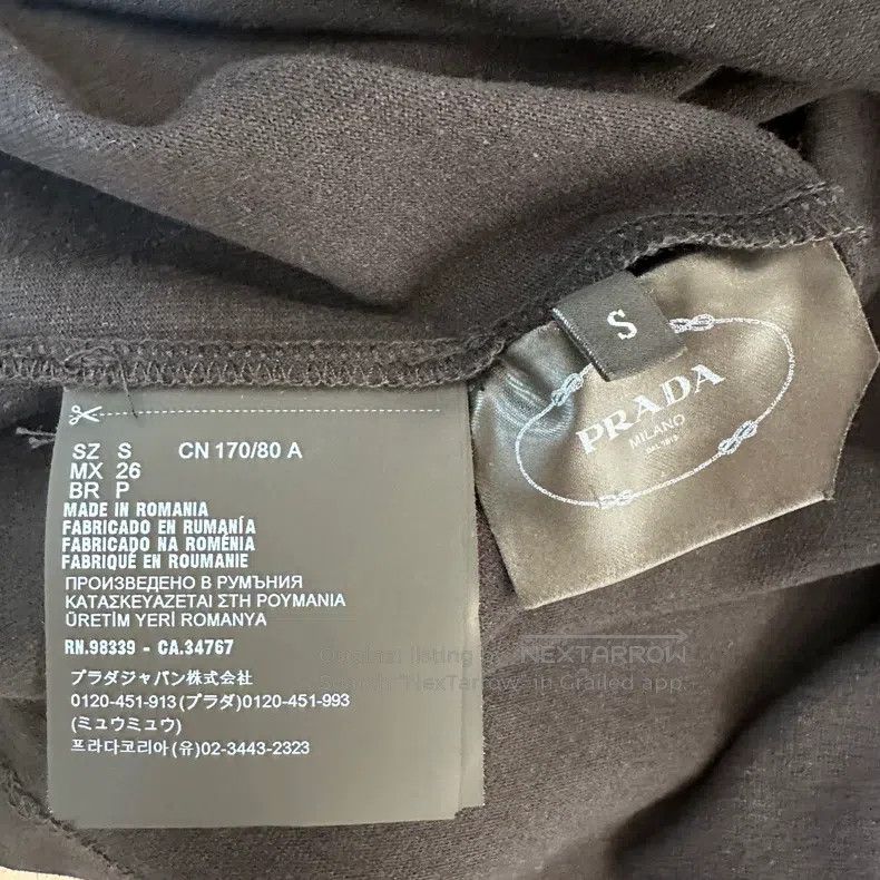 Prada Prada Black embossed short-sleeved T-shirt Size S / US 4 / IT 40 - 8 Thumbnail