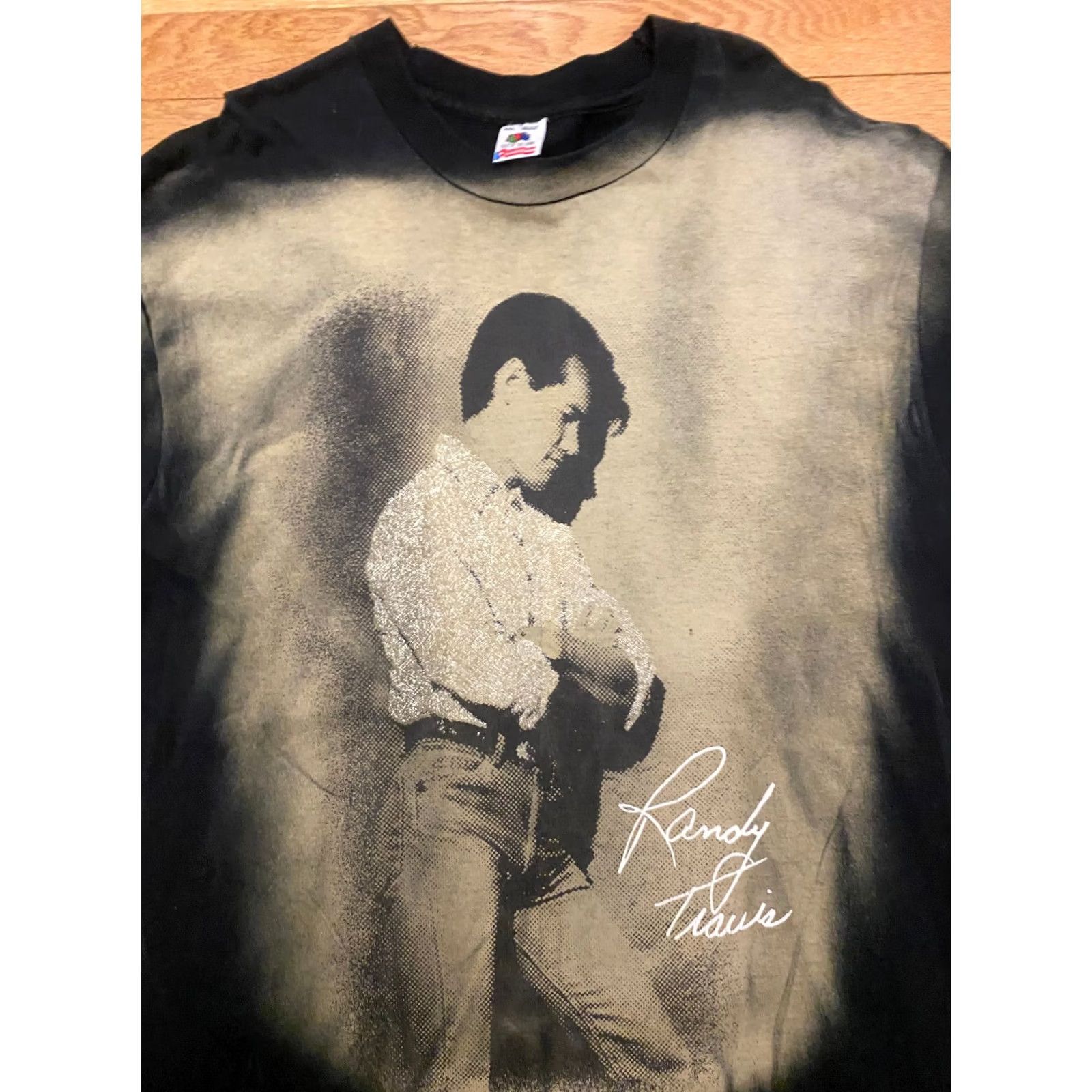 Fruit Of The Loom VINTAGE Randy Travis Tee T-Shirt 2XL Black Crew Neck 90s Country Music USA Short Sleeve Single Stitch Shirt Mens Size US XXL / EU 58 / 5 - 2 Thumbnail