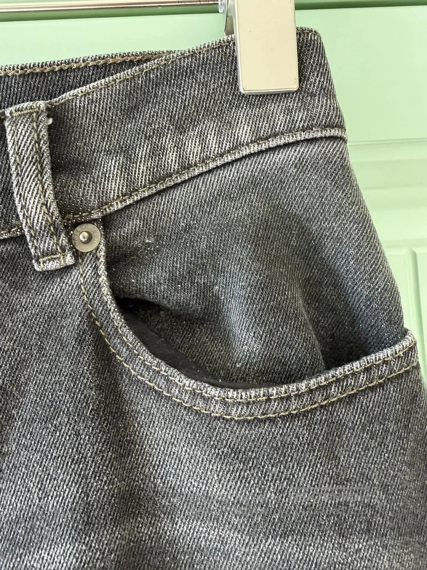 Balenciaga Balenciaga Women's Black Jeans Size 25. Size 25" / US 0 / IT 36 - 9 Thumbnail