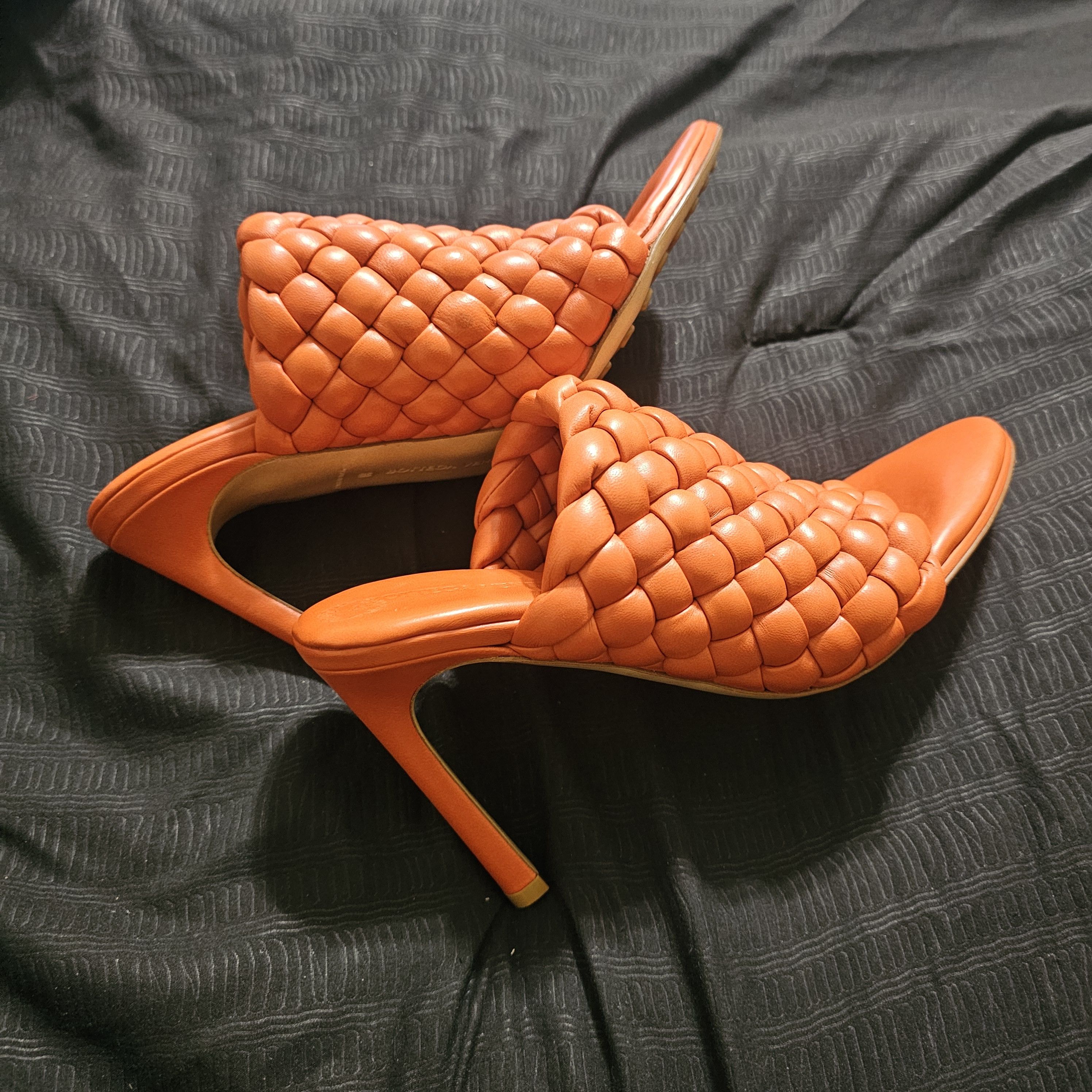 Bottega Veneta Bottega Veneta Intrecciato Weave Leather Orange Mules Sz 38 Size US 8 / IT 38 - 9 Thumbnail