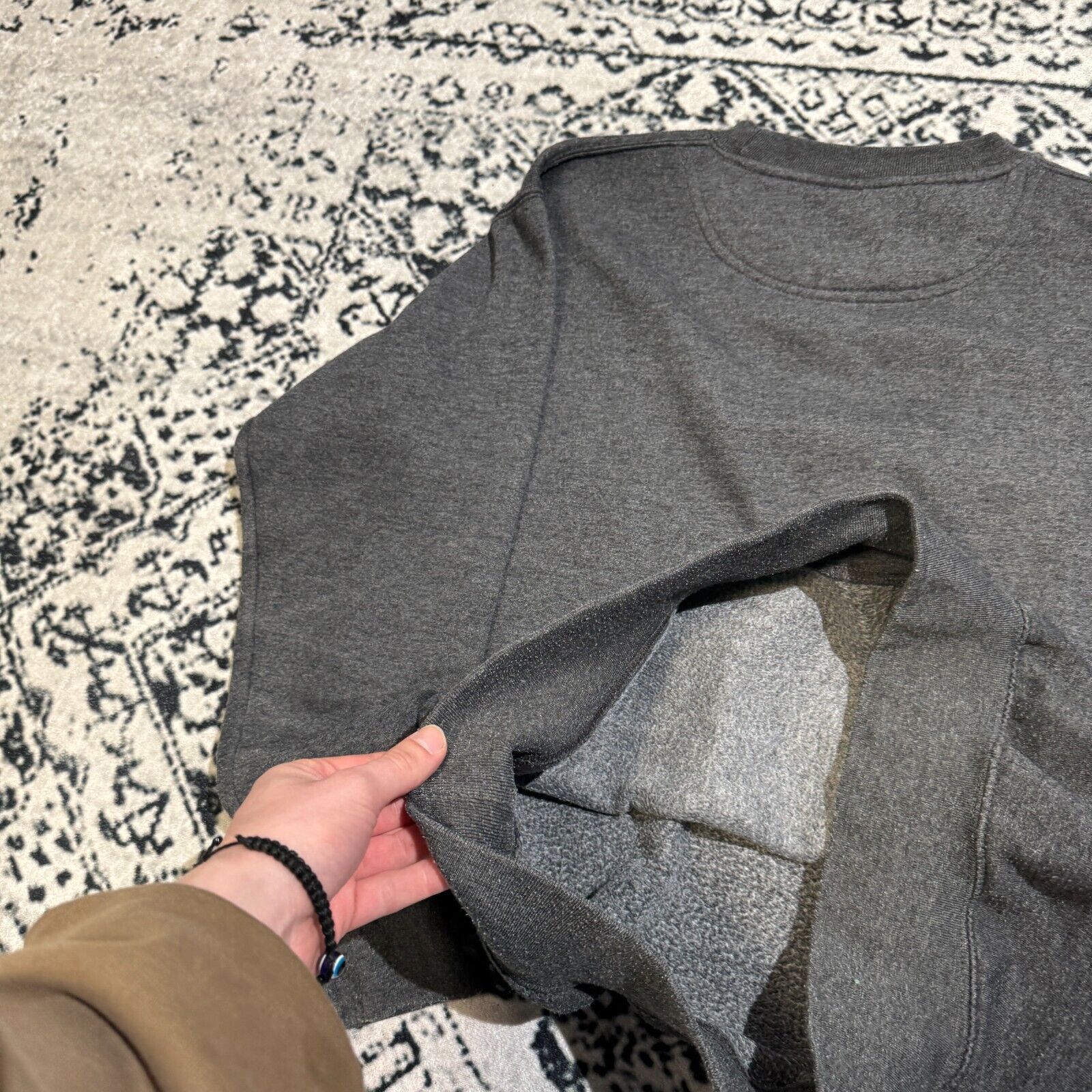 Vintage Vintage Unisex Gray Cotton Crewneck Size M Sunfaded Washed Size US M / EU 48-50 / 2 - 11 Thumbnail