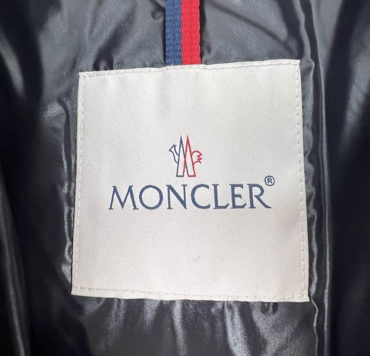 Moncler Moncler / Bady Silver Logo Shiny Down Jacket K12 Size XS / US 0-2 / IT 36-38 - 5 Thumbnail