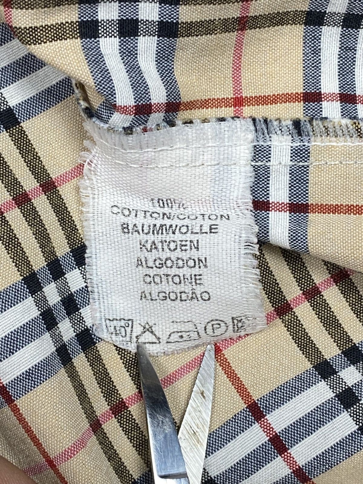 Burberry Vintage Burberry London Nova Check Short Sleeve Shirt Beige Size US L / EU 52-54 / 3 - 13 Thumbnail