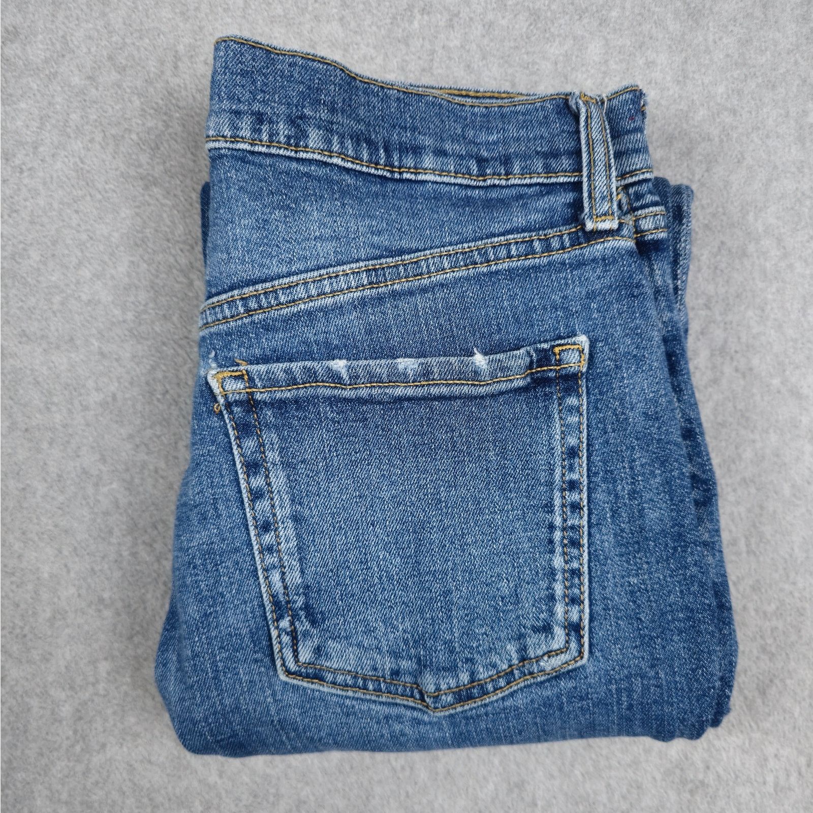 Old Navy Old Navy 4 Sky Hi Straight Button Fly Ripped Jeans 27x27 Size 27" / US 4 / IT 40 - 1 Thumbnail