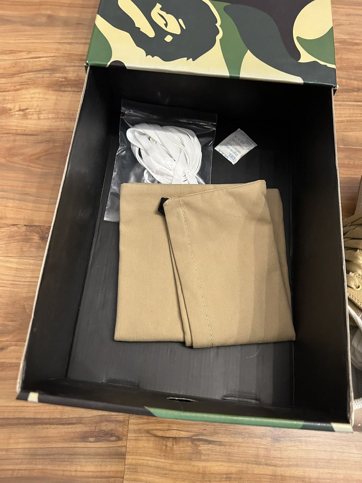 Bape NEW Bape Beige Skatestas Size US 9 / EU 42 - 12 Thumbnail
