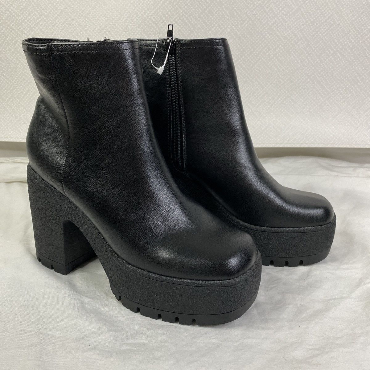 Other Bamboo Platform Ankle Boots Womens Black Sz 8.5 Chunky NWOT Size US 8.5 / IT 38.5 - 1 Thumbnail