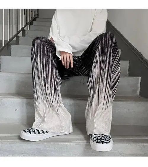 image of Vintage Man Casual Pants Harajuku Wide Leg Oversize in Black/White, Men's (Size 30)