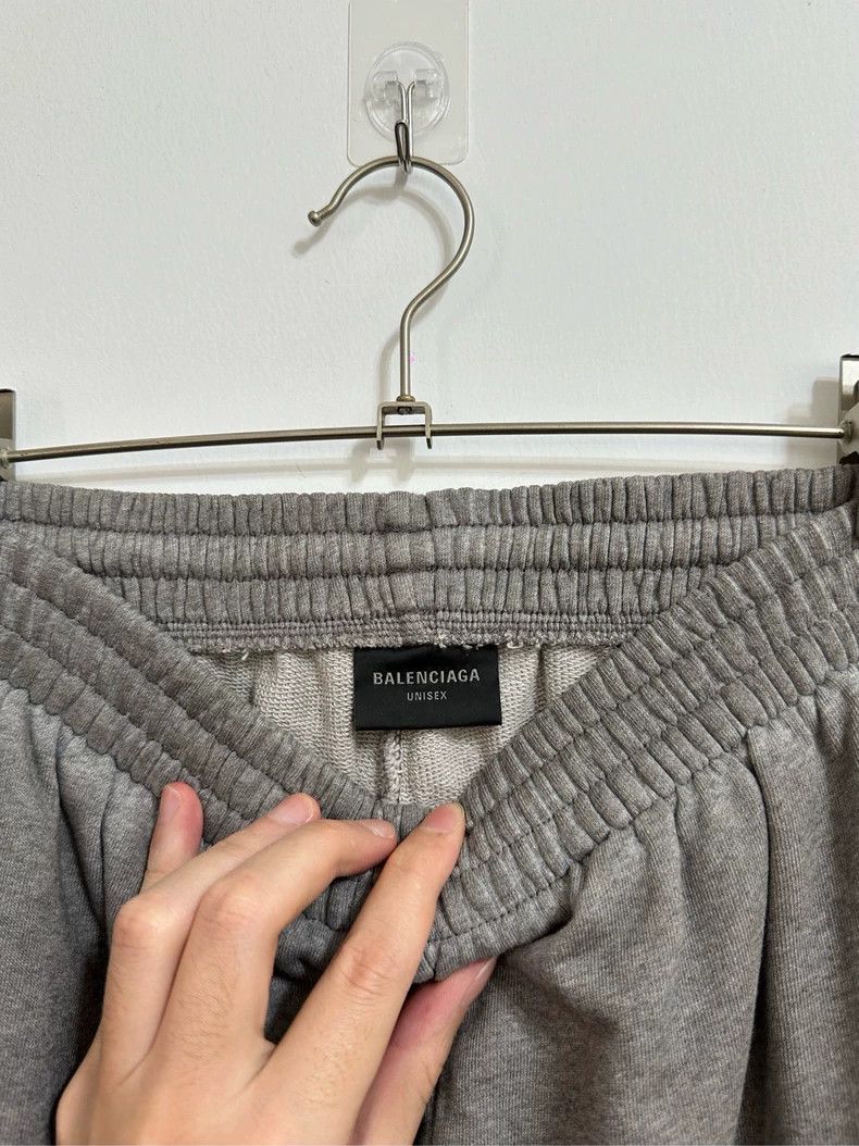 Balenciaga Balenciaga size XS Sweater Paneled Jeans Size US 26 / EU 42 - 5 Thumbnail