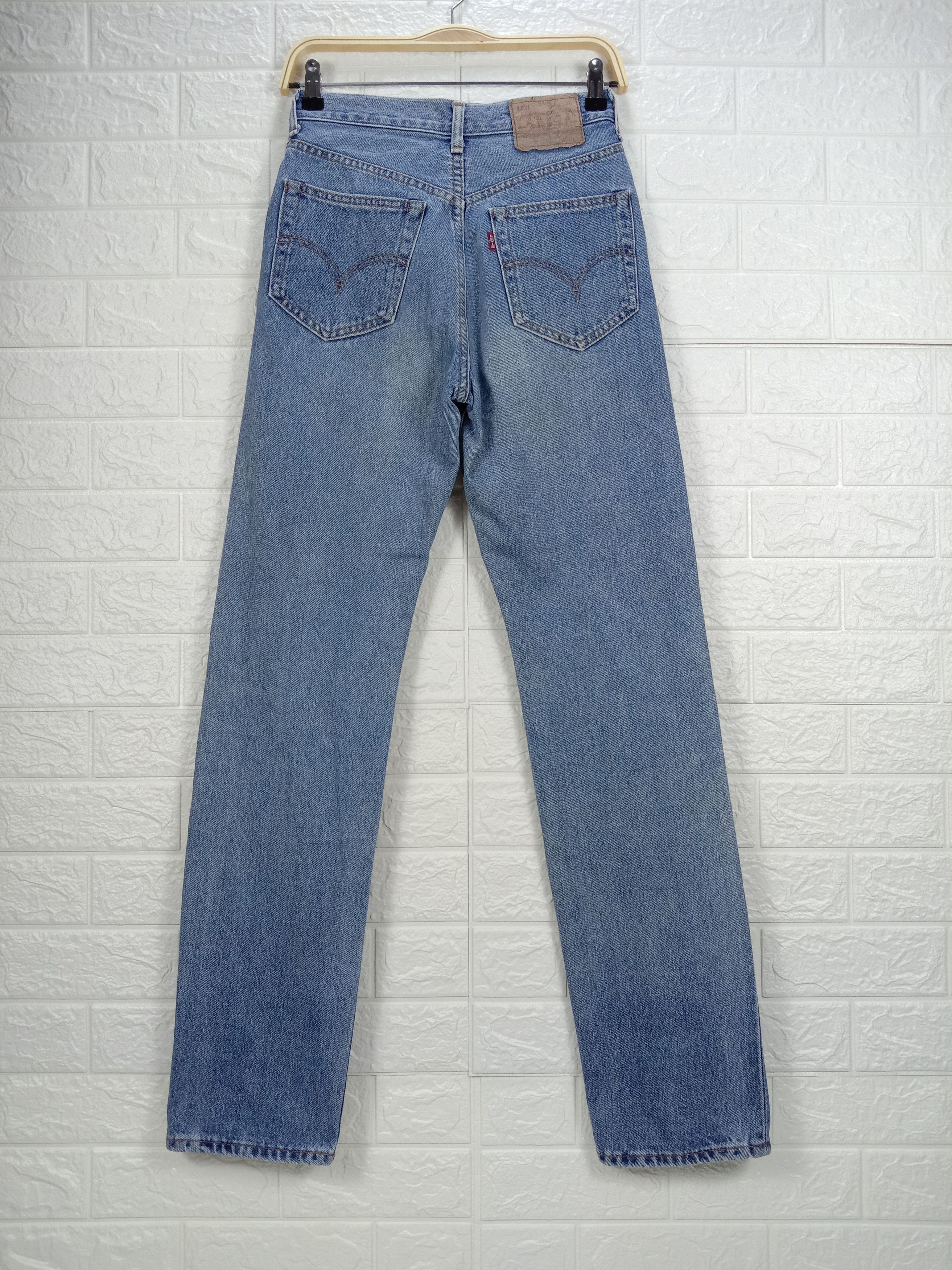 Levi's Vintage 90s Levi's 701 Big E Selvedge Jeans Blue Wash Denim Size 26" / US 2 / IT 38 - 5 Thumbnail