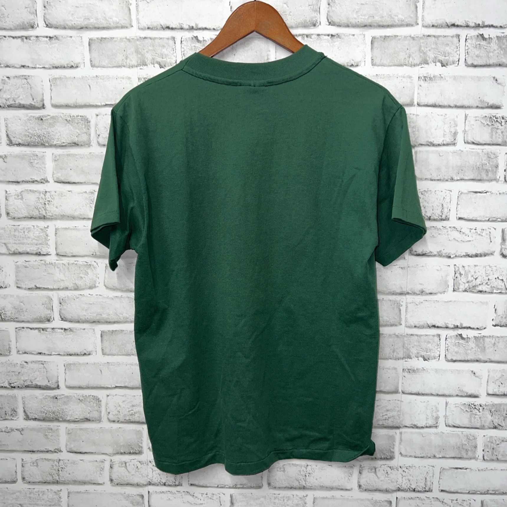 Hanes VINTAGE Hanes T-Shirt Mens Size M Green Heavyweight 1989 Stitch Single Stitch Size US M / EU 48-50 / 2 - 2 Thumbnail