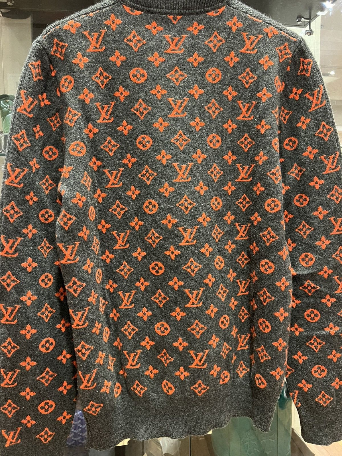Louis Vuitton Louis Vuitton Cashmere Knit Monogram Sweater Size US M / EU 48-50 / 2 - 2 Thumbnail