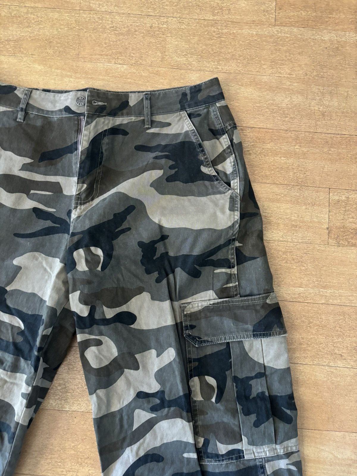 Fucking Awesome Fucking Awesome Camo Cargo Pants Size US 34 / EU 50 - 2 Thumbnail
