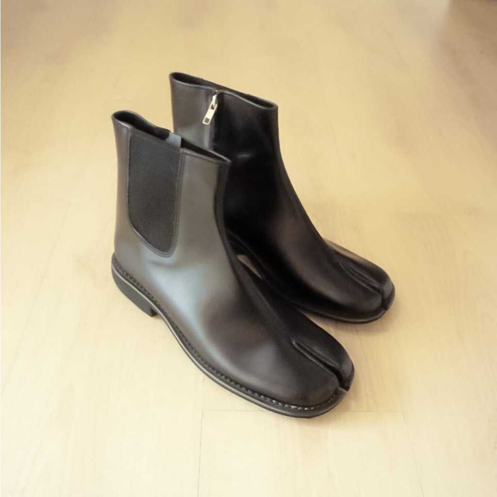 Designer Unisex Takumi Chelsea Boots Tabi Leather Size US 10 / EU 43 - 4 Thumbnail