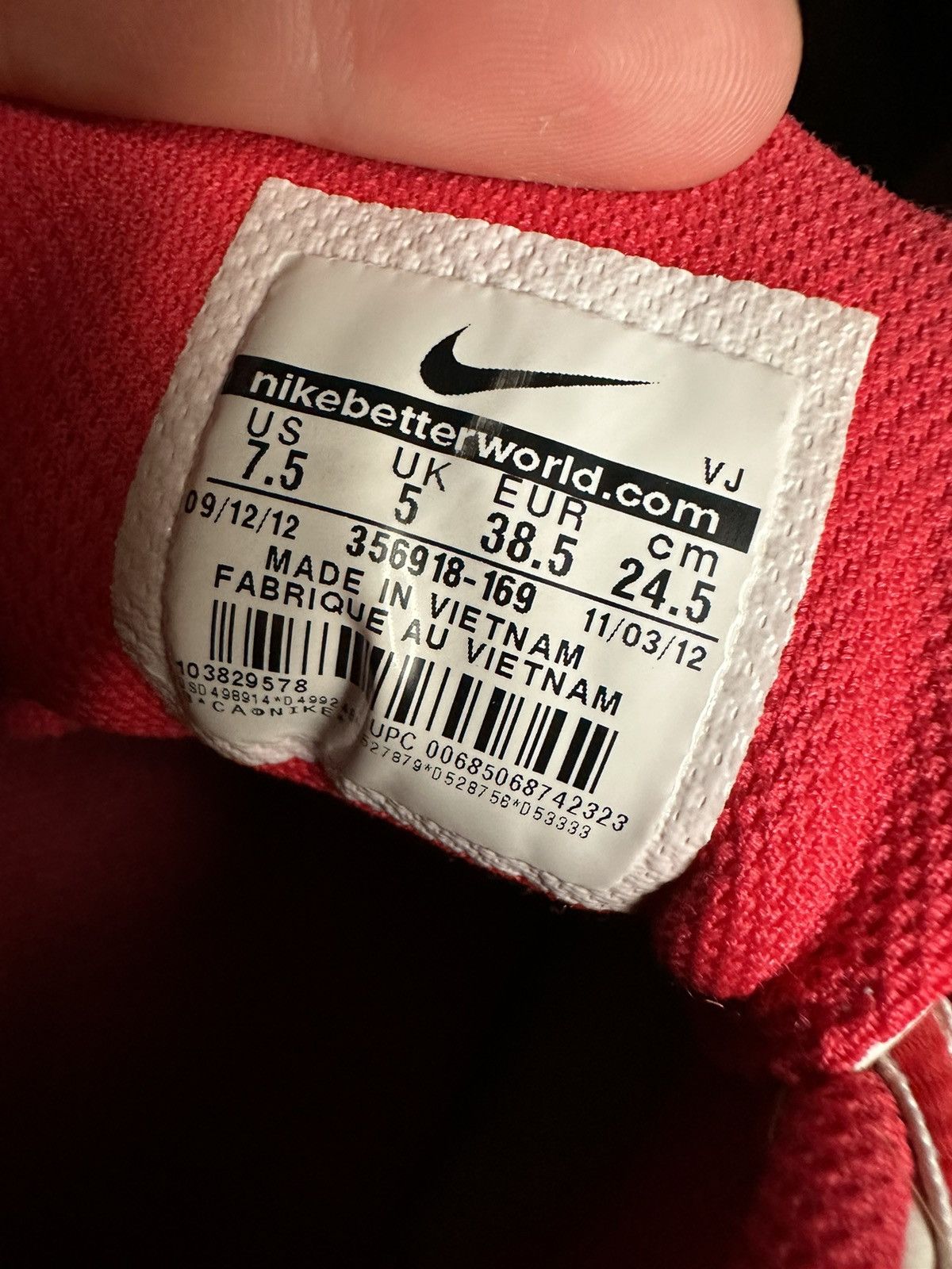 Nike 2012 Y2k Woman Nike Shox Low Sneakers Silver Hype Streetwear Size US 7.5 / IT 37.5 - 9 Thumbnail