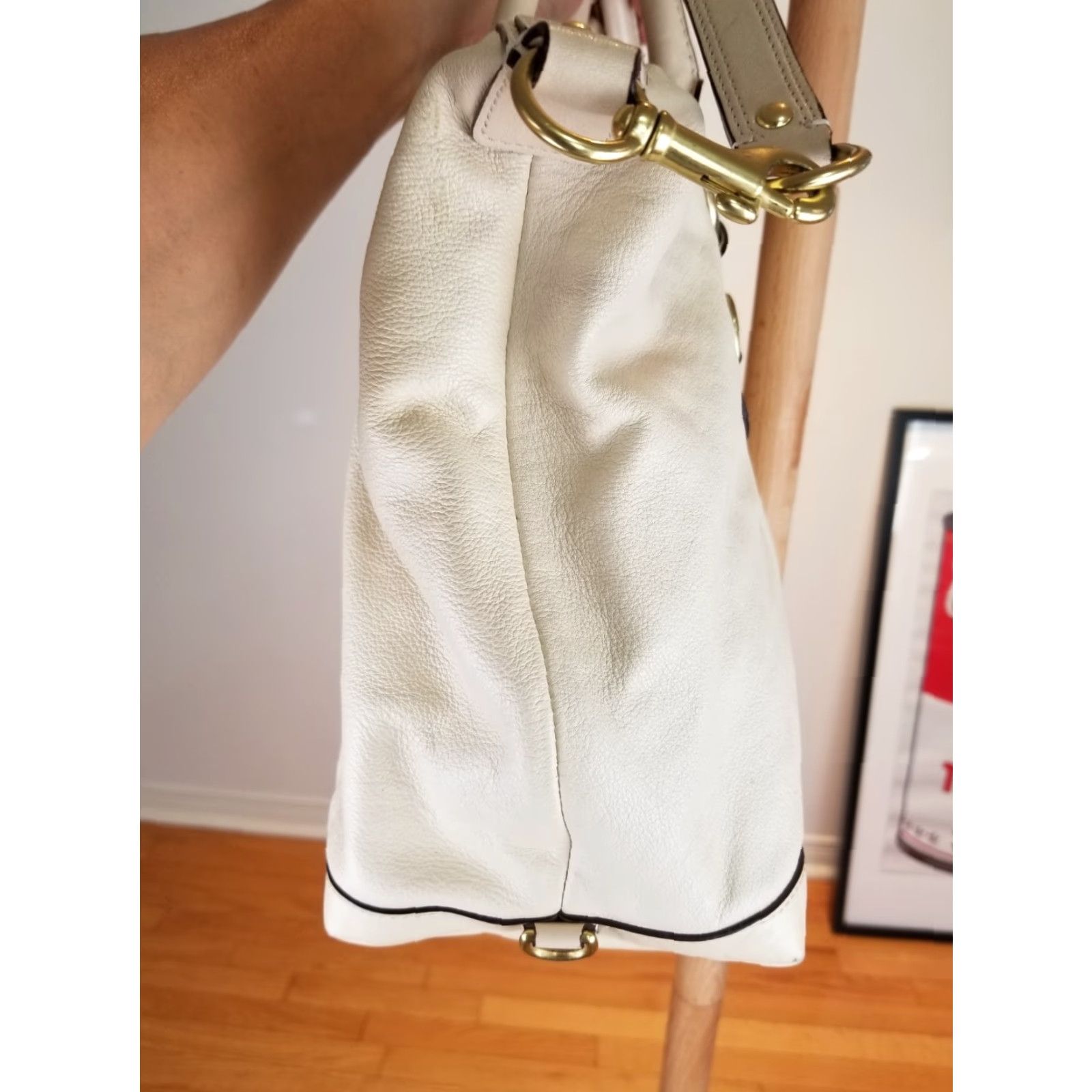 Coach VINTAGE COACH BEIGE LEATHER SHOULDER HAND BAG SZ 18'X10'X7' F15447 Size ONE SIZE - 7 Thumbnail