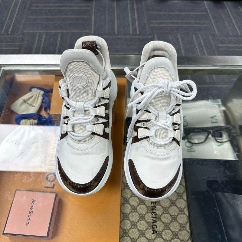 Louis Vuitton Louis Vuitton Casual White Brown Sneakers - Size US 6.5 / EU 39-40 - 2 Thumbnail