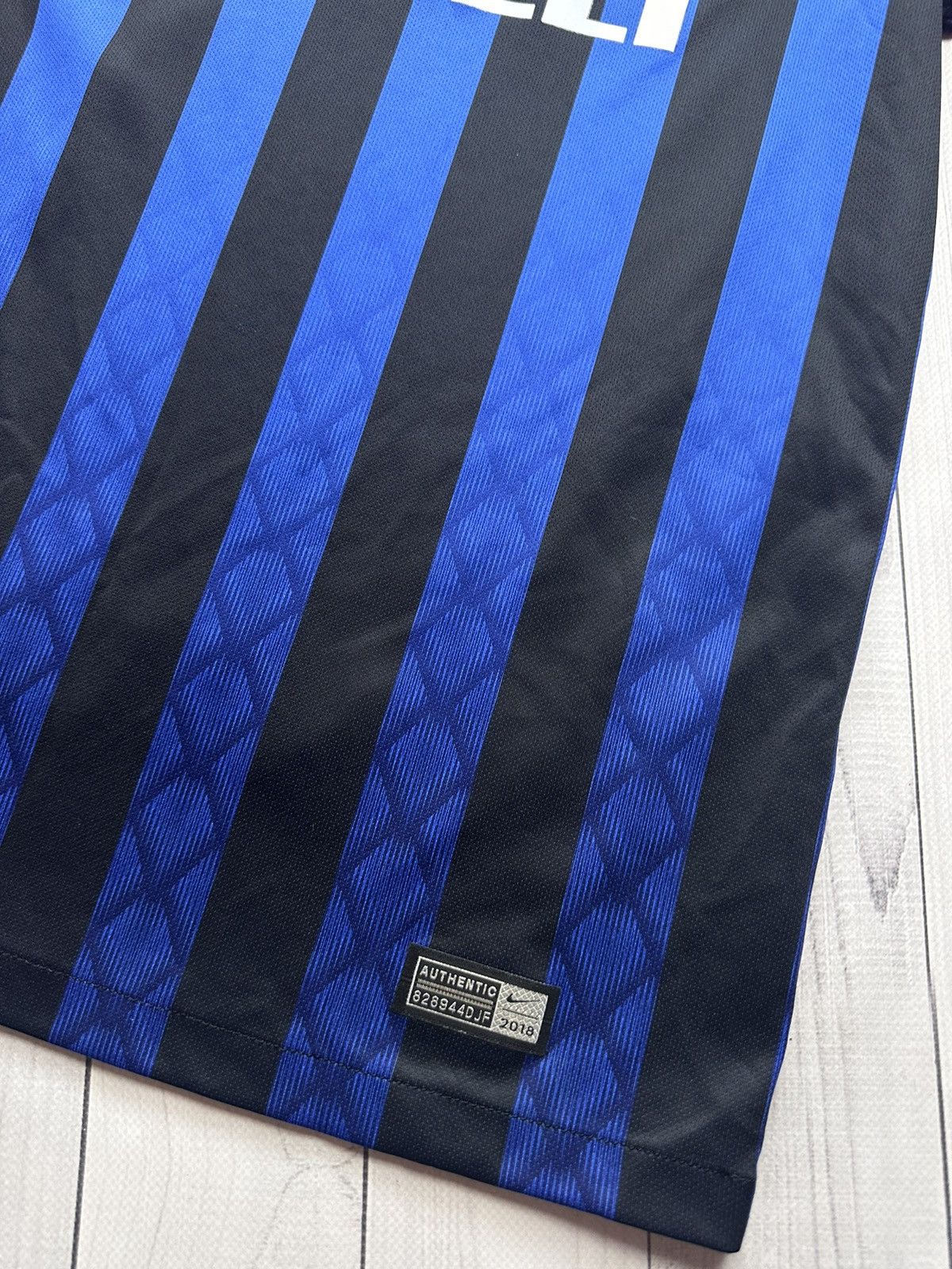 Nike × Vintage Vintage Nike Inter Milan soccer jersey size Xl Size US XS / EU 42 / 0 - 4 Thumbnail