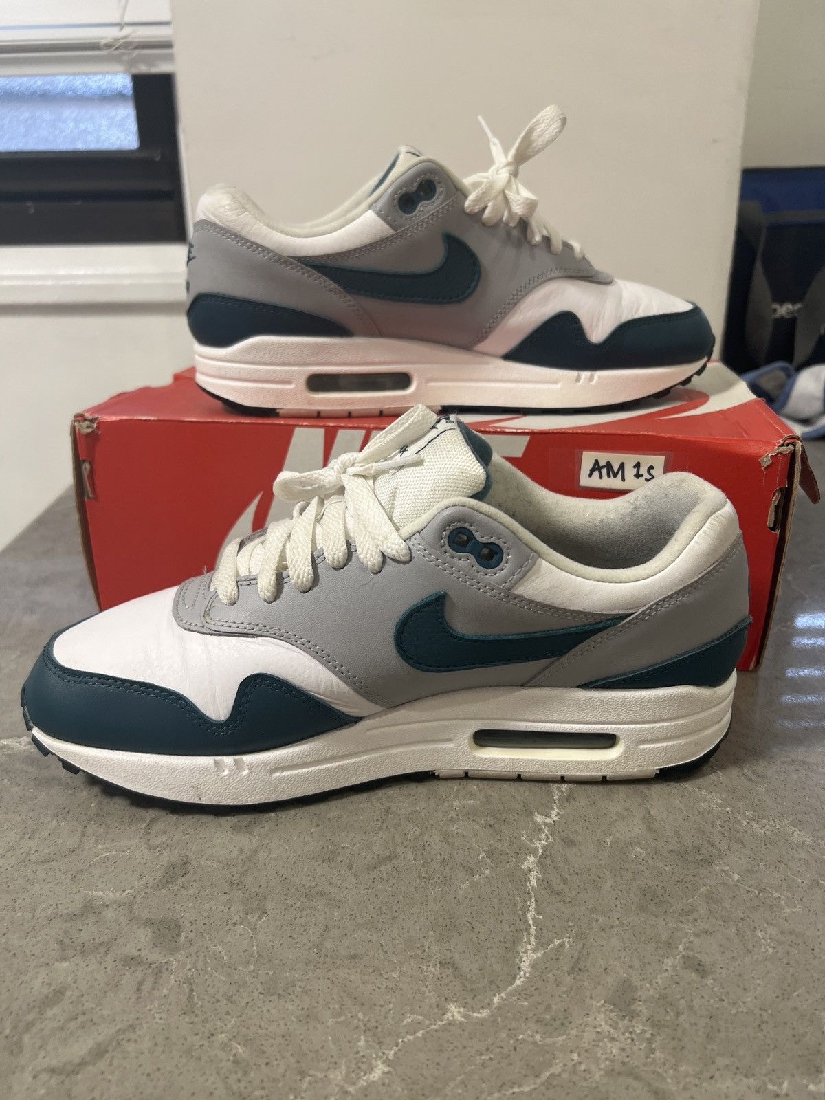 Nike Nike Air Max 1 LV8 Size US 8 / EU 41 - 5 Thumbnail
