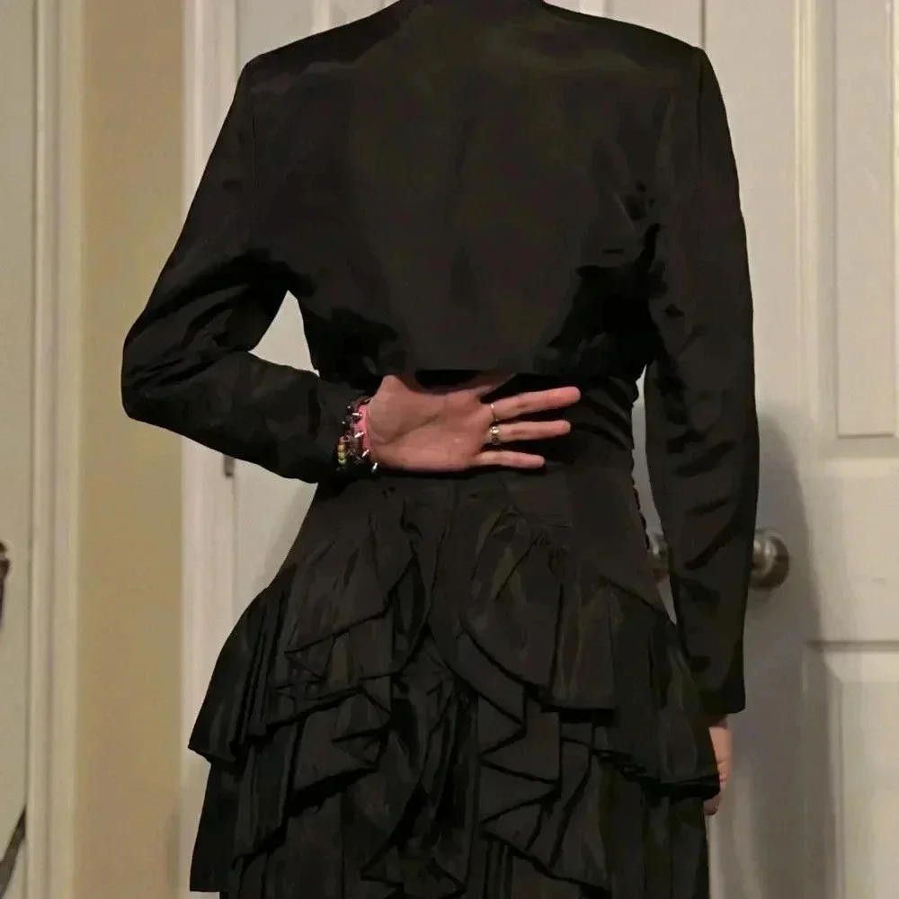 Designer VAMP Black Ruffled Dress with Bolero Jacket - Size 5 Size M / US 6-8 / IT 42-44 - 10 Thumbnail