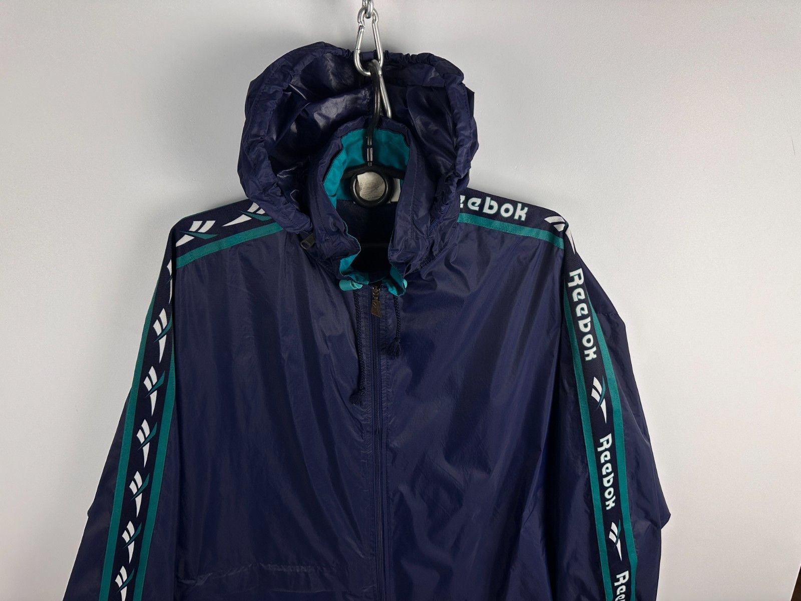 Reebok Vintage Reebok Windbreaker Jacket Striped Blue Mens Size M Size US M / EU 48-50 / 2 - 2 Thumbnail