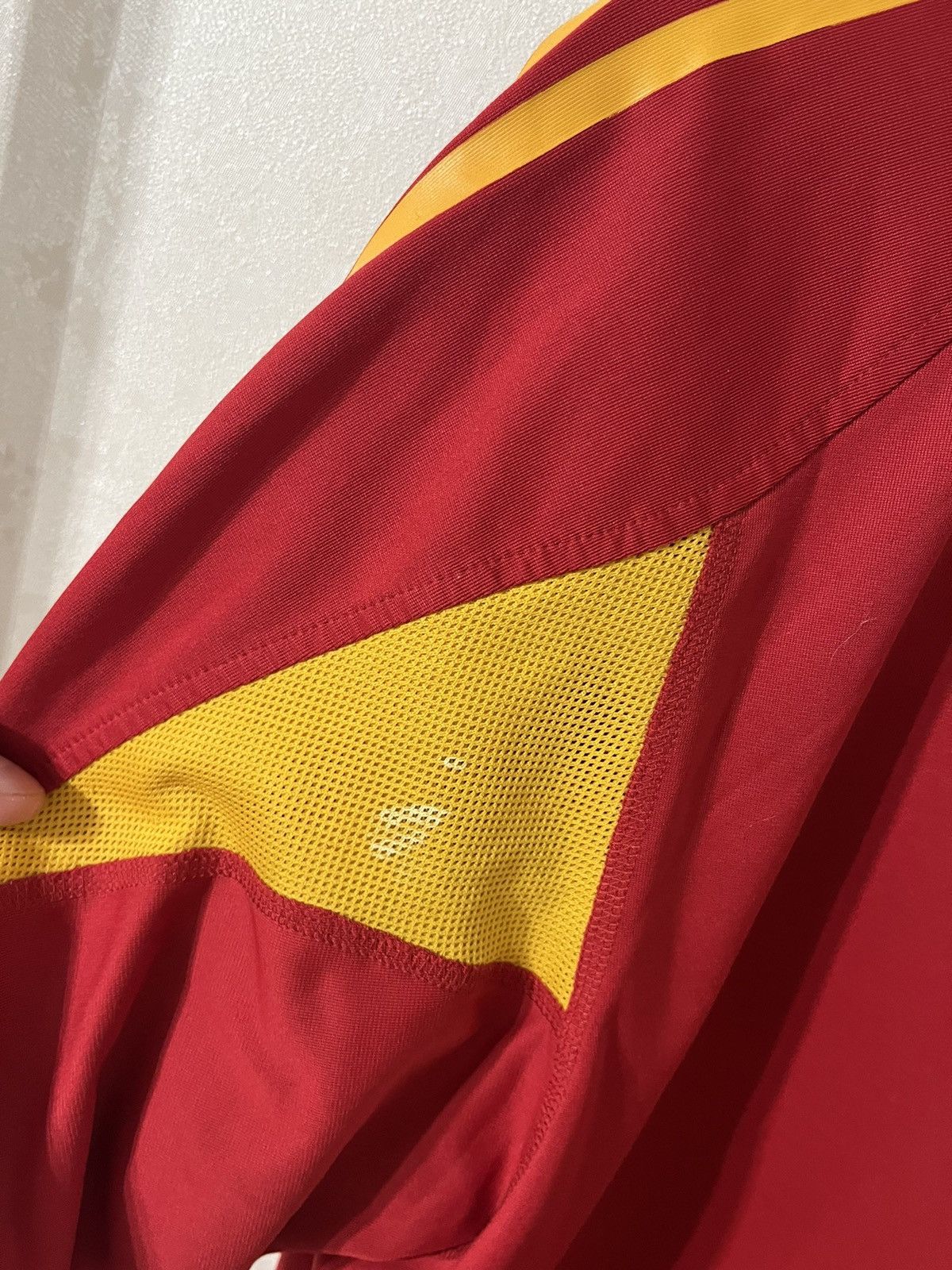 Other Adidas Spain 03/04 Home Jersey Size US L / EU 52-54 / 3 - 7 Thumbnail