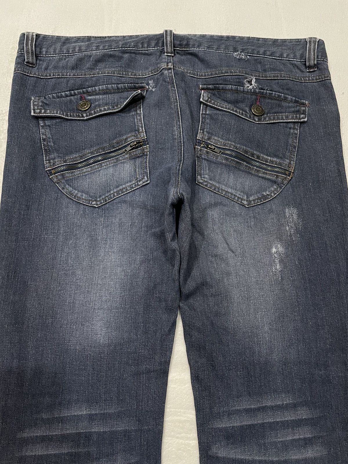 Japanese Brand Vintage Faded Distress Dark Blue Jeans Size US 38 / EU 54 - 14 Thumbnail