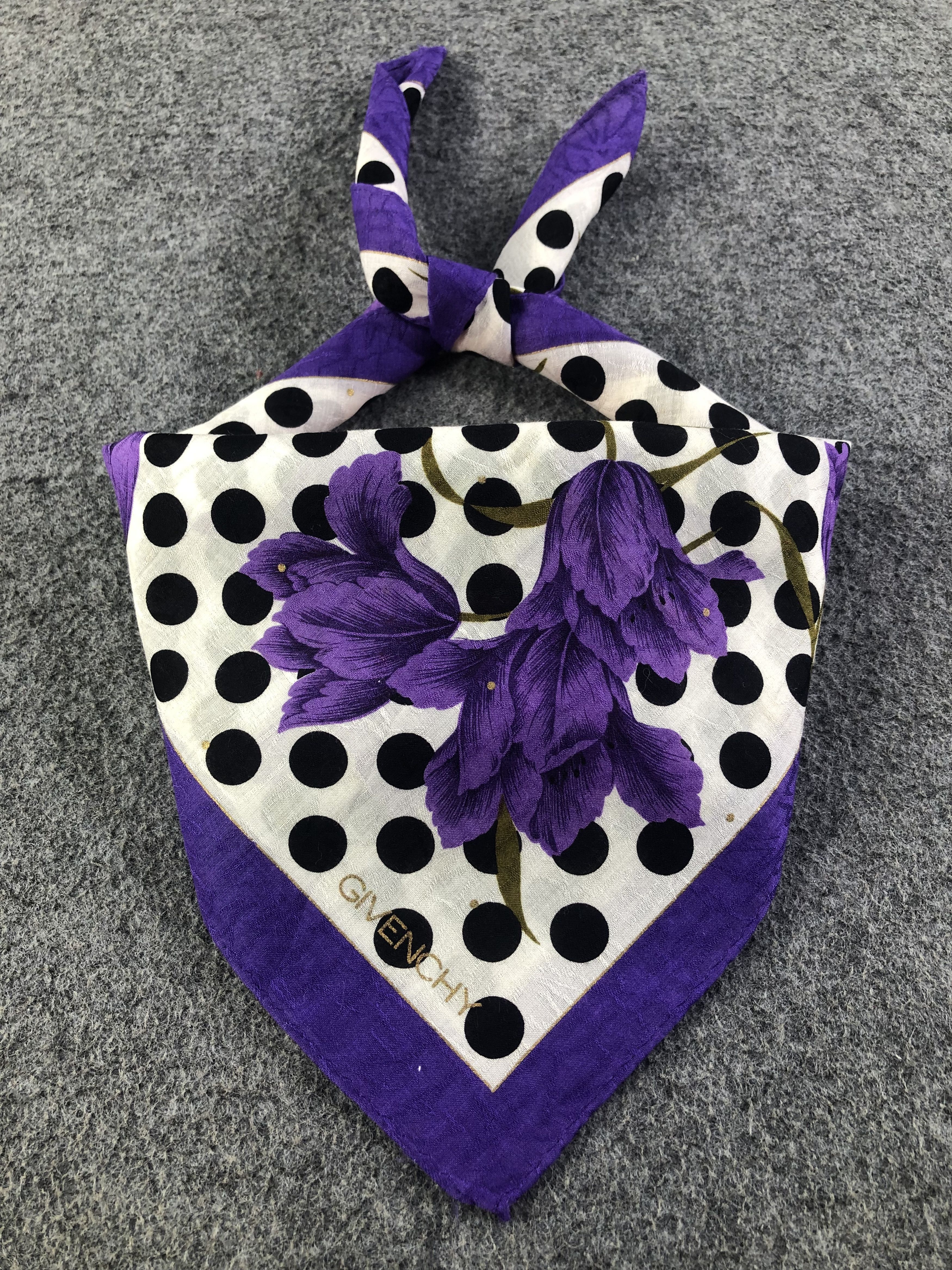 Vintage Givenchy Handkerchief / Bandana / Neckerchief A1510 Size ONE SIZE - 2 Thumbnail