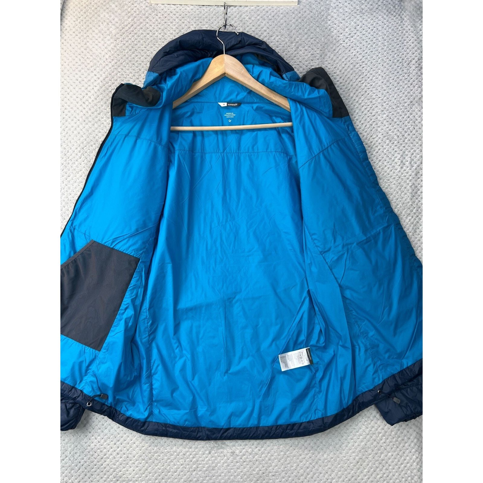 Norrona Norrona Mens Jacket Falketind Thermo60 Hooded Ski Snow Small Size US S / EU 44-46 / 1 - 8 Thumbnail