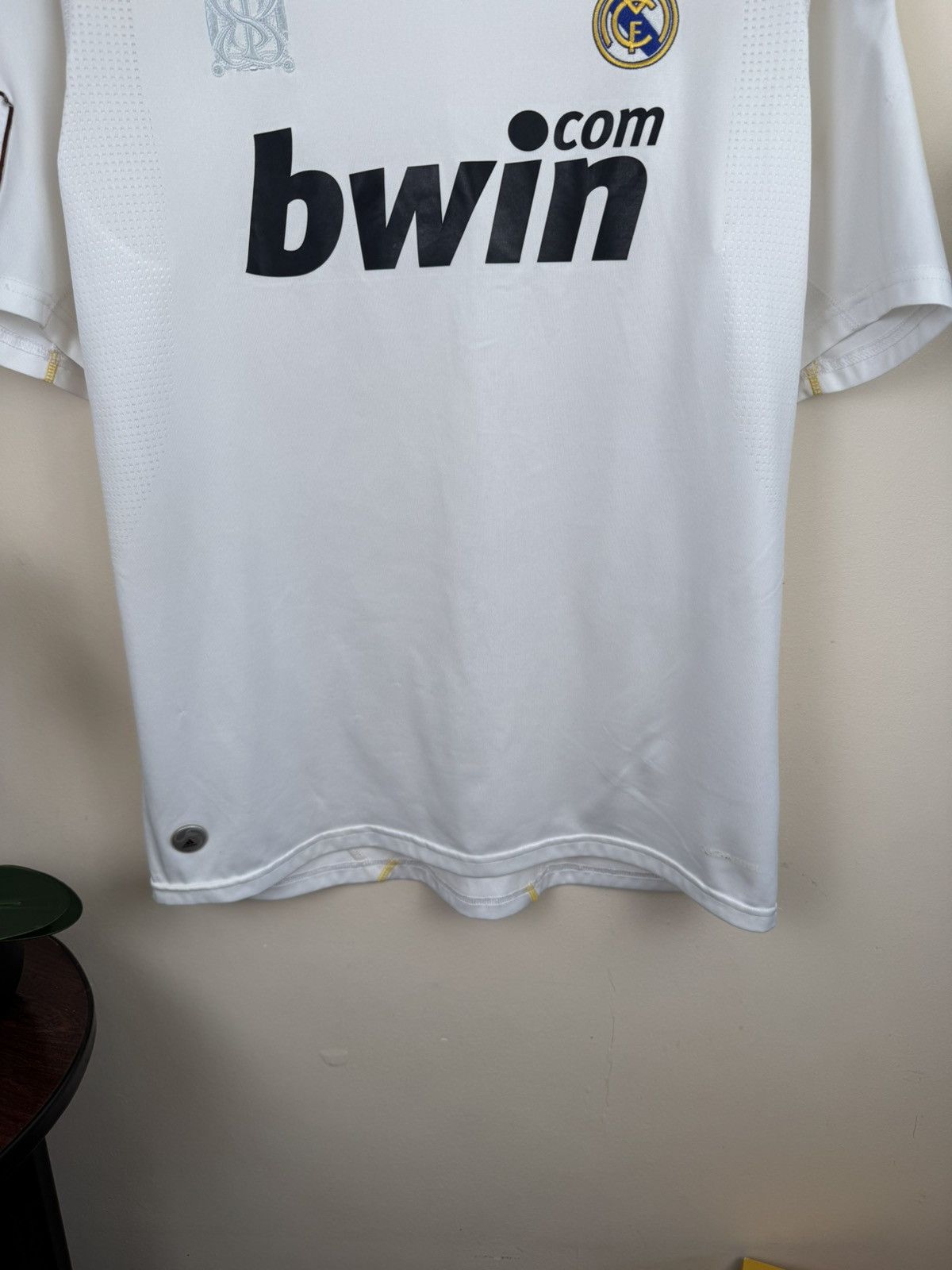 Adidas Adidas Real Madrid 2009-10 Home Jersey SHIRT Adidas L Size US L / EU 52-54 / 3 - 9 Thumbnail