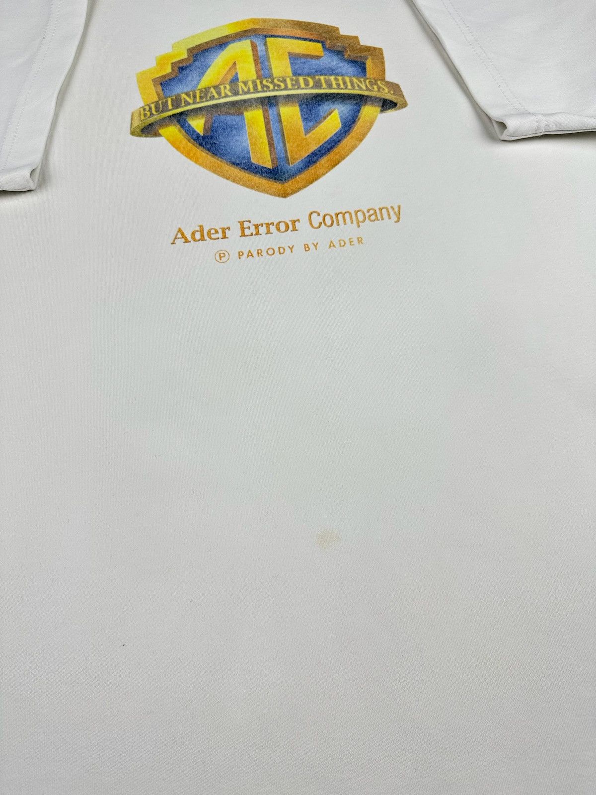 Ader Error Ader Error Tee warner broa parody Size US M / EU 48-50 / 2 - 4 Thumbnail