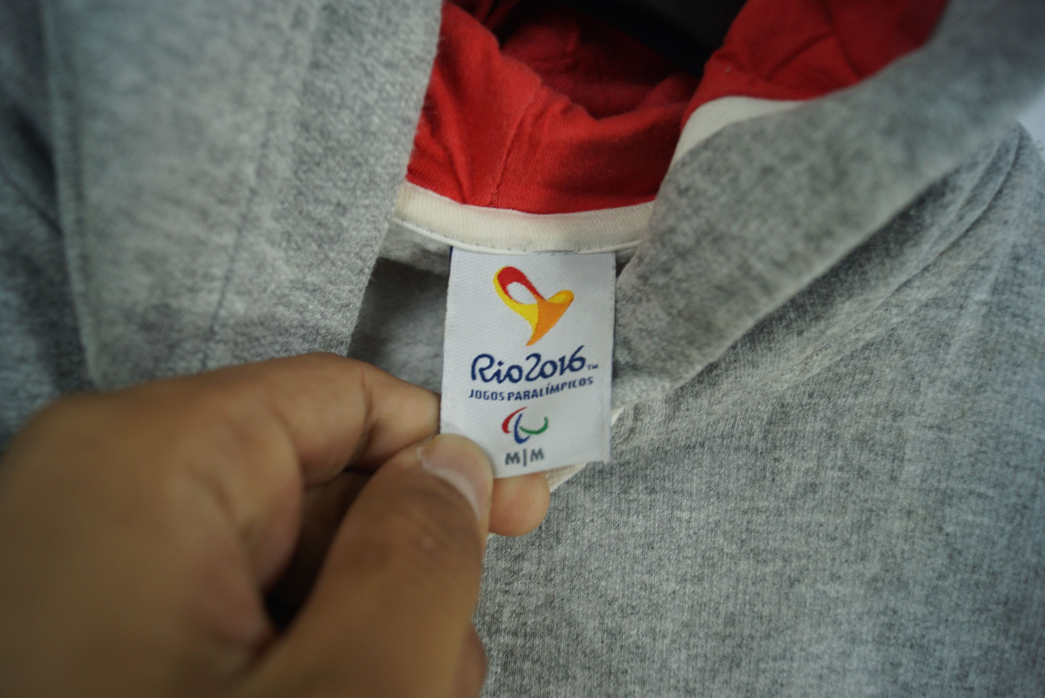 Vintage Rio 2016 hoodie Spell out Size US M / EU 48-50 / 2 - 4 Thumbnail