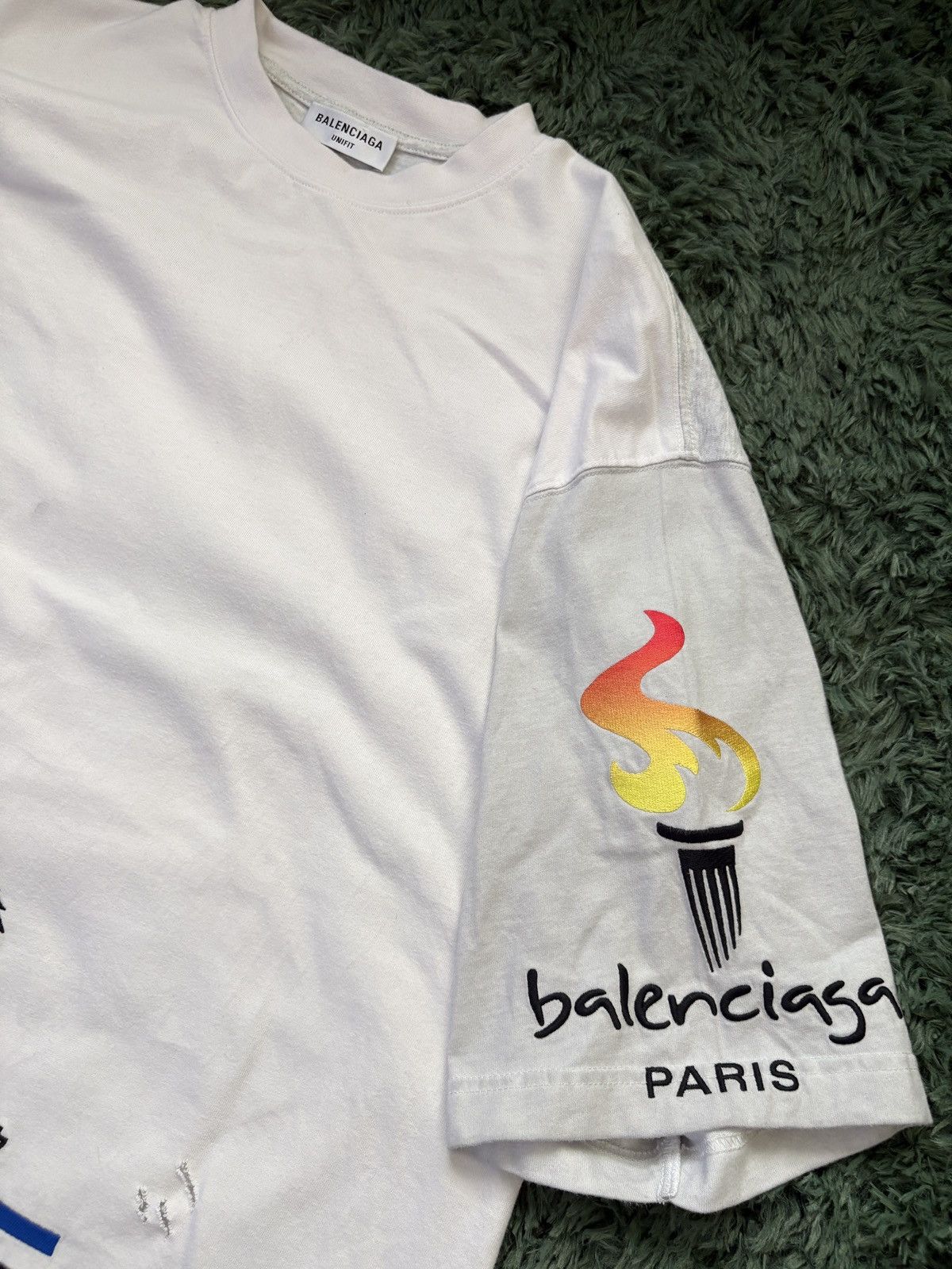 Balenciaga Balenciaga Paris Upside Down T-Shirt Size US L / EU 52-54 / 3 - 3 Thumbnail