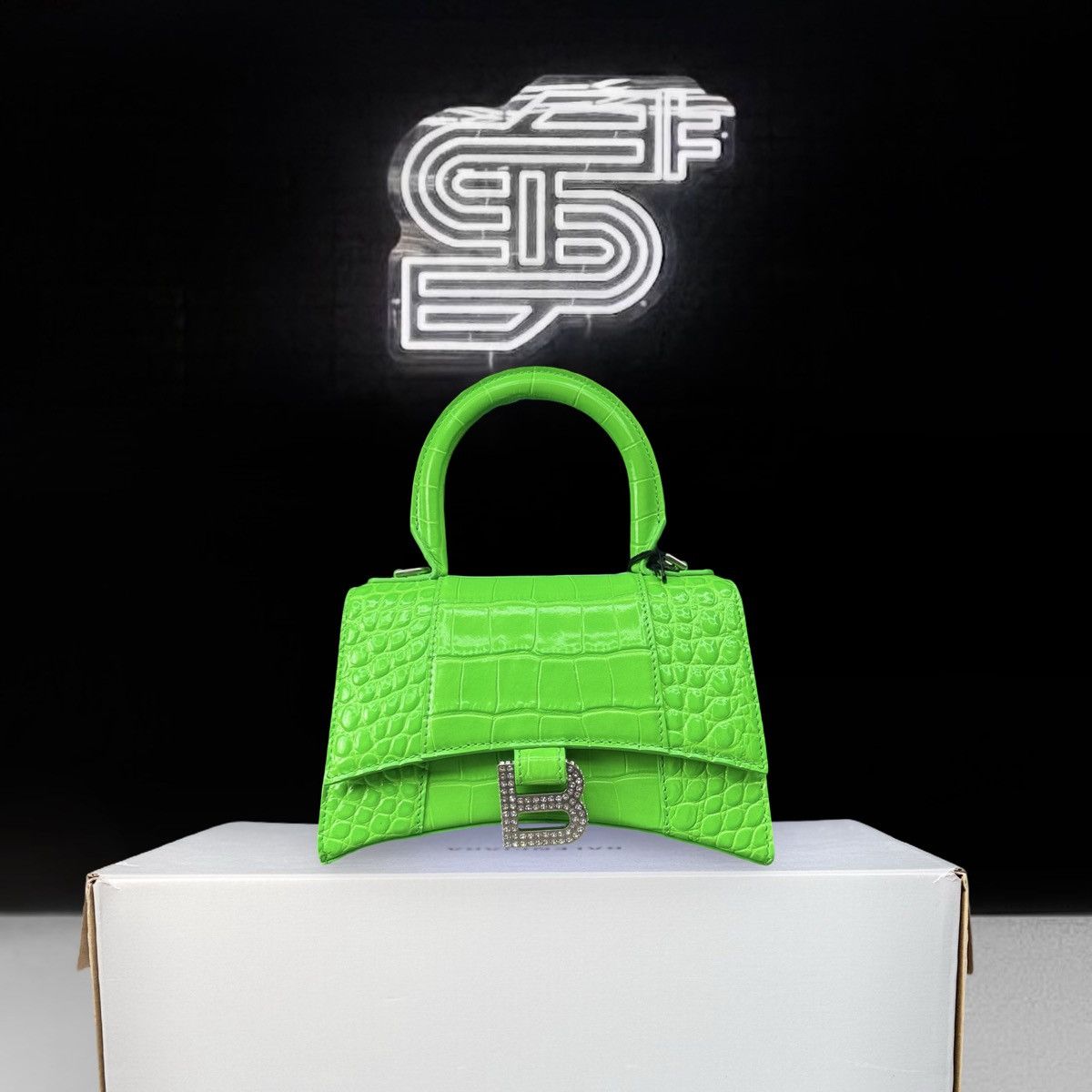 Balenciaga Balenciaga Hourglass S Embroidered Croc Size ONE SIZE - 1 Thumbnail
