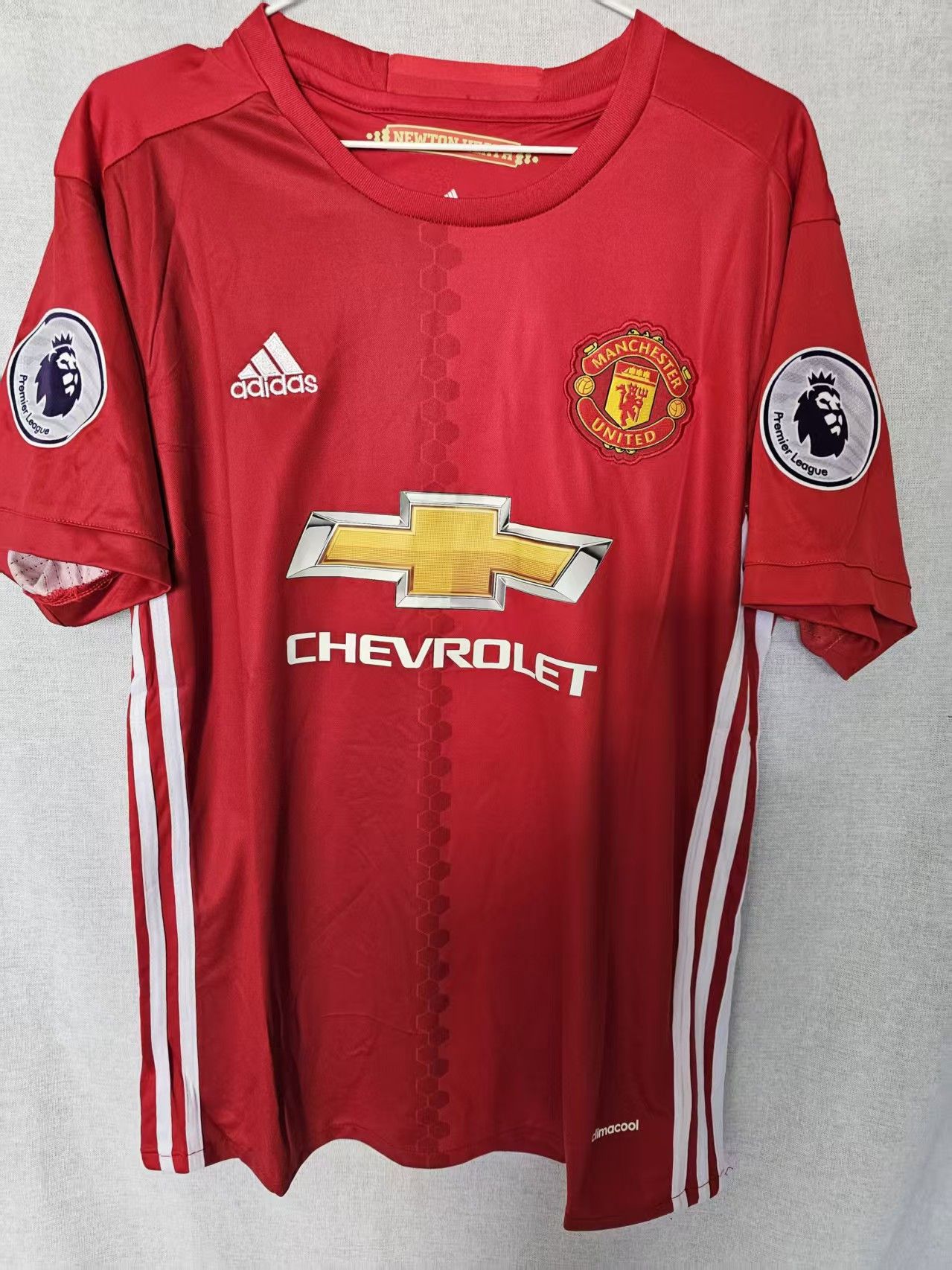 Other Mufc 6 Paul Pogba Jersey Red Size US M / EU 48-50 / 2 - 2 Thumbnail