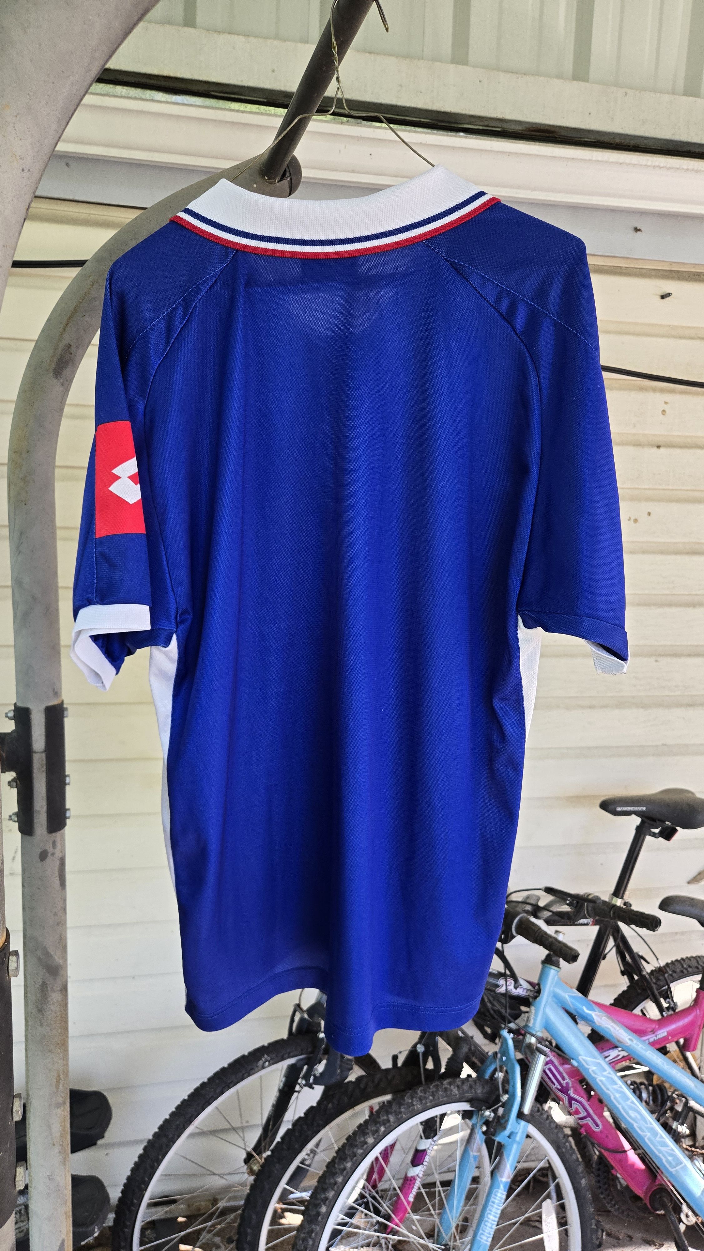 Lotto Sport Yugoslavia 02-03 Home Jersey Size US M / EU 48-50 / 2 - 8 Thumbnail