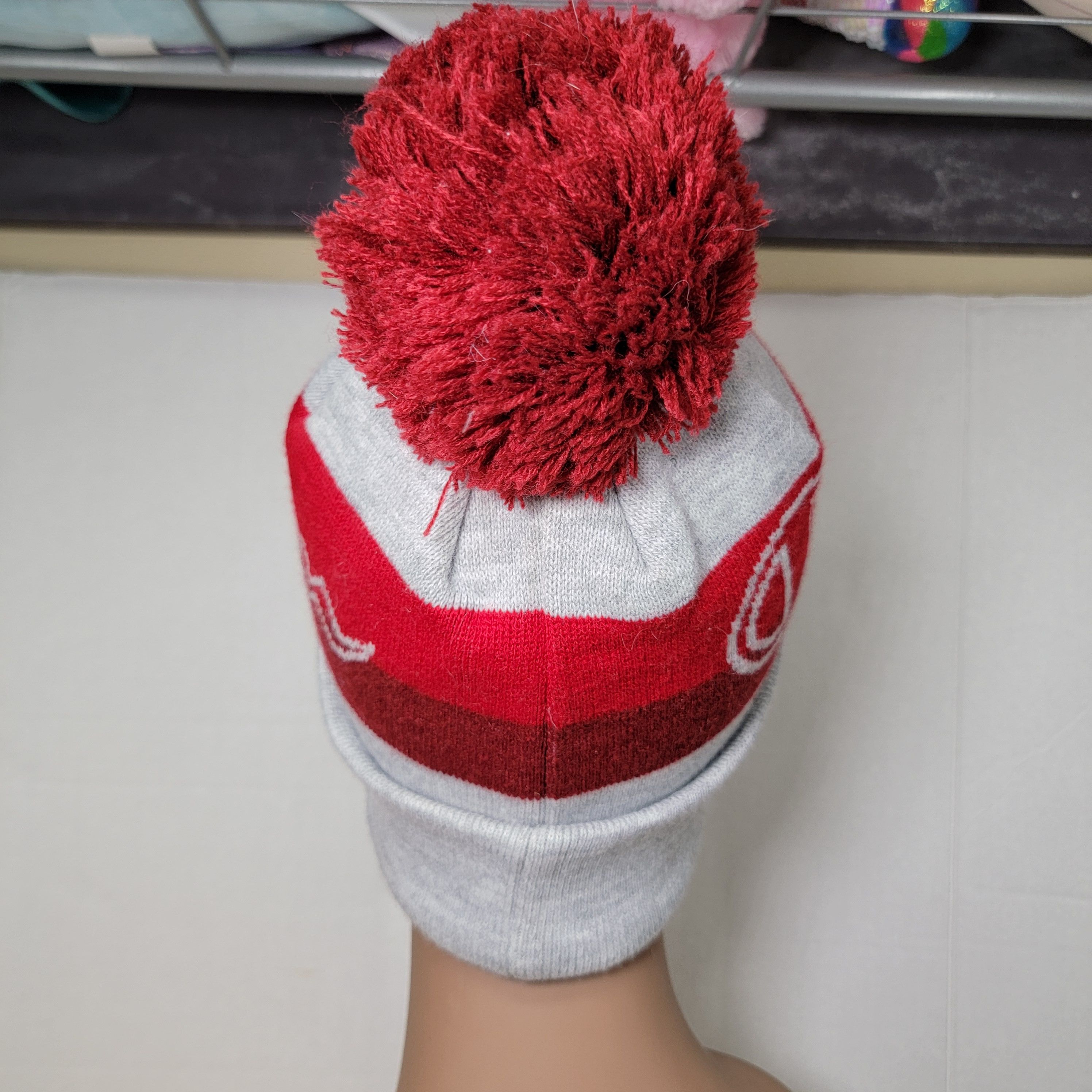 Champion Champion Knit Grey & Red Pom Beanie - OSFM Size ONE SIZE - 4 Thumbnail
