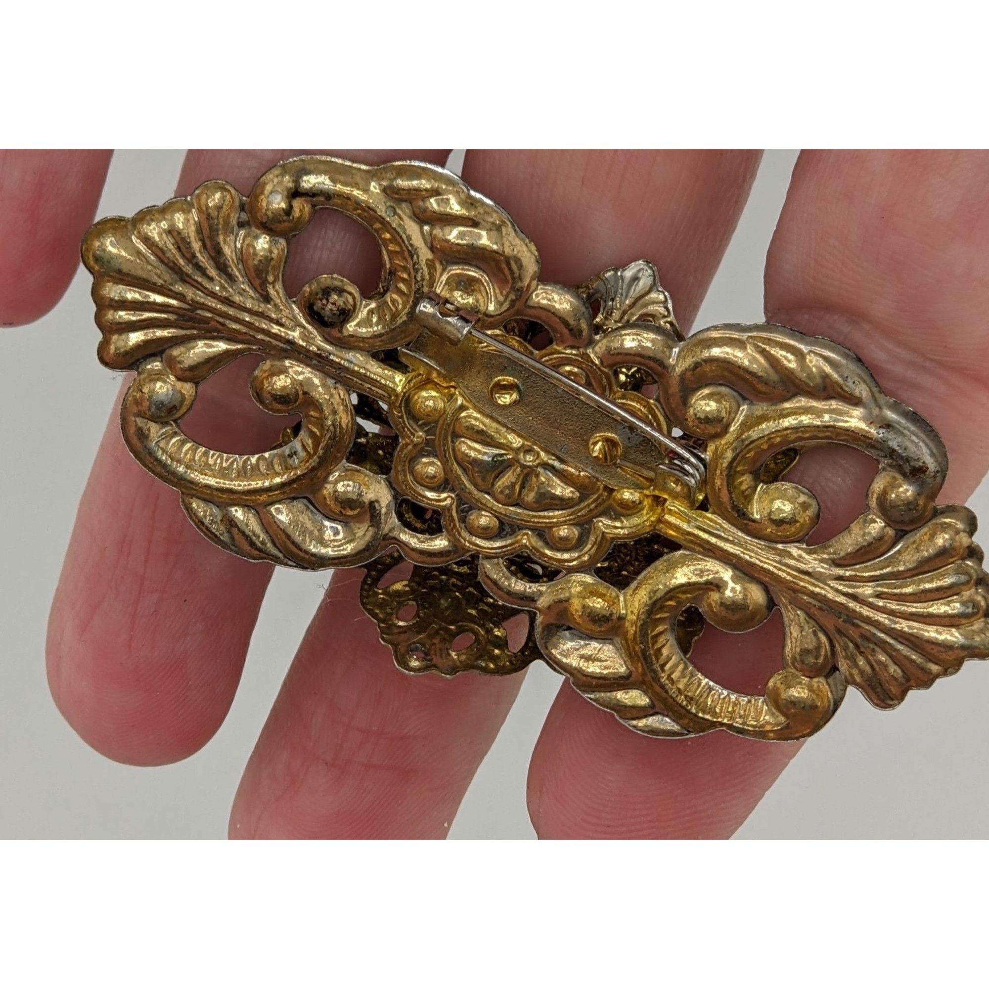 Handmade Vintage Victorian Style Gold Tone Brooch With Crystal Rhines Size ONE SIZE - 5 Thumbnail