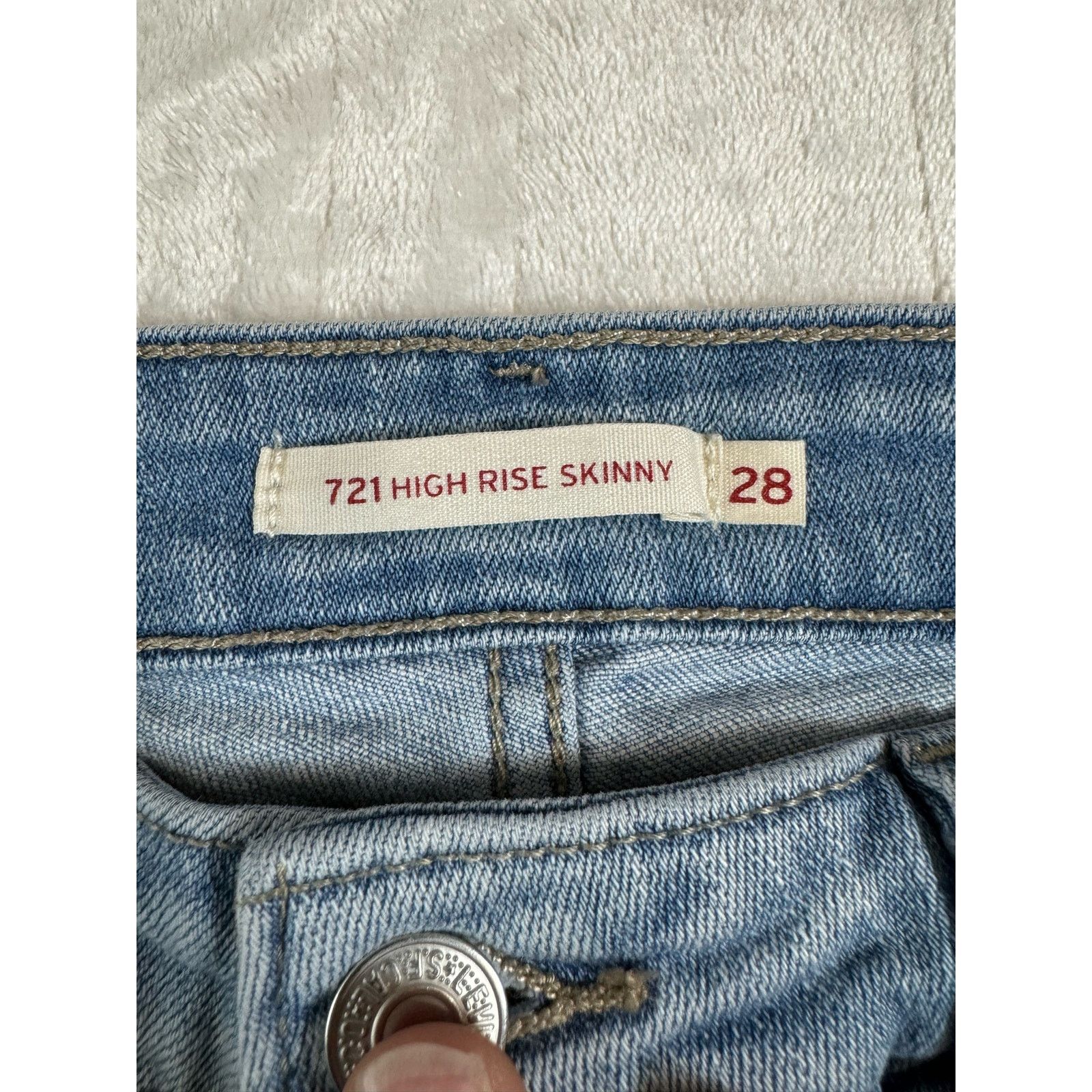 Levi's Levi's Strauss & Co Women's 721 High Rise Skinny Size 28 Size 28" / US 6 / IT 42 - 4 Thumbnail