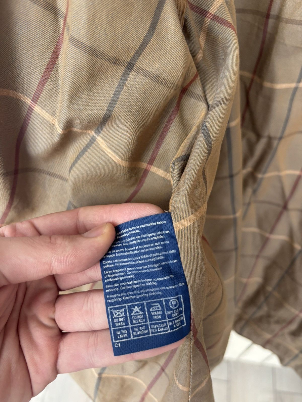 Burberry Vintage Burberry Trench Coat Size L / US 10 / IT 46 - 10 Thumbnail