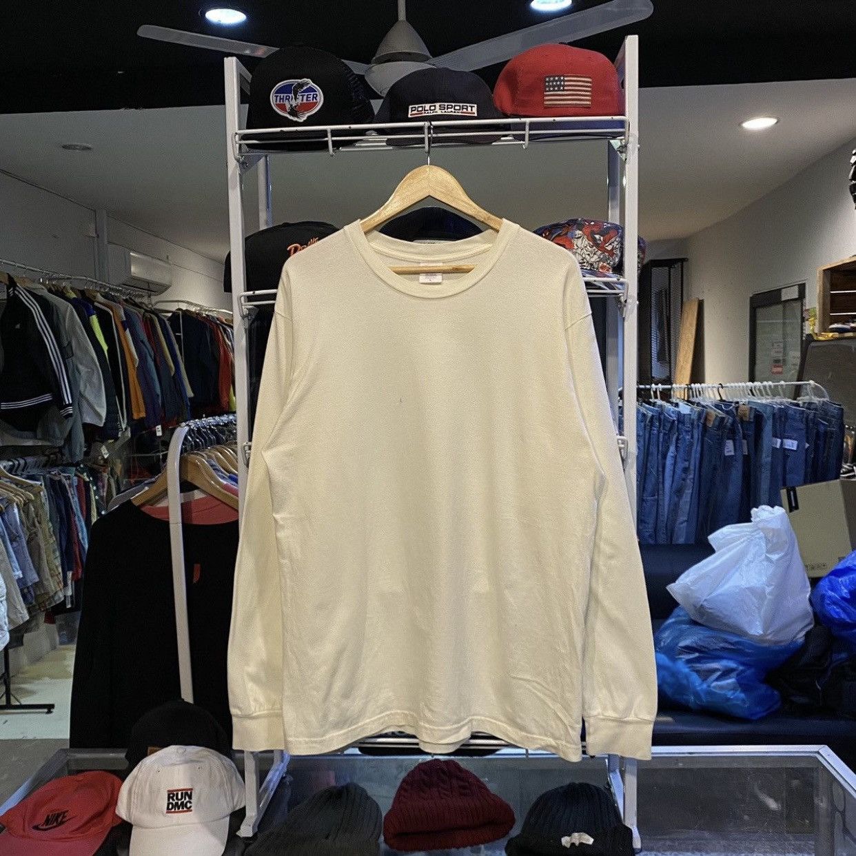 Supreme Plain White L/S Authentic Size L