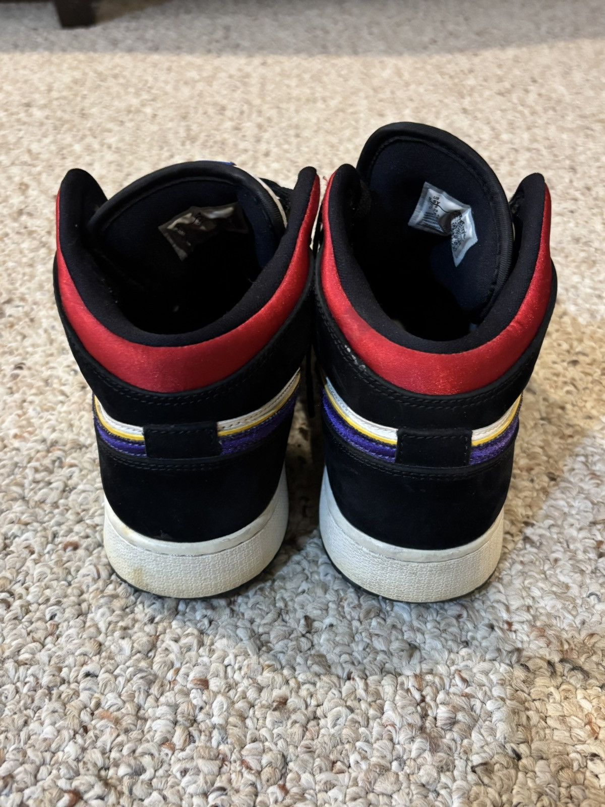 Nike Jordan 1 Mid Size US 6.5 / EU 39-40 - 4 Thumbnail