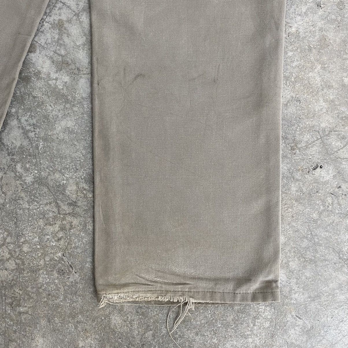 Carhartt Vintage Carhartt Desert Grey Carpenter Workwear Pants Size US 33 - 18 Thumbnail