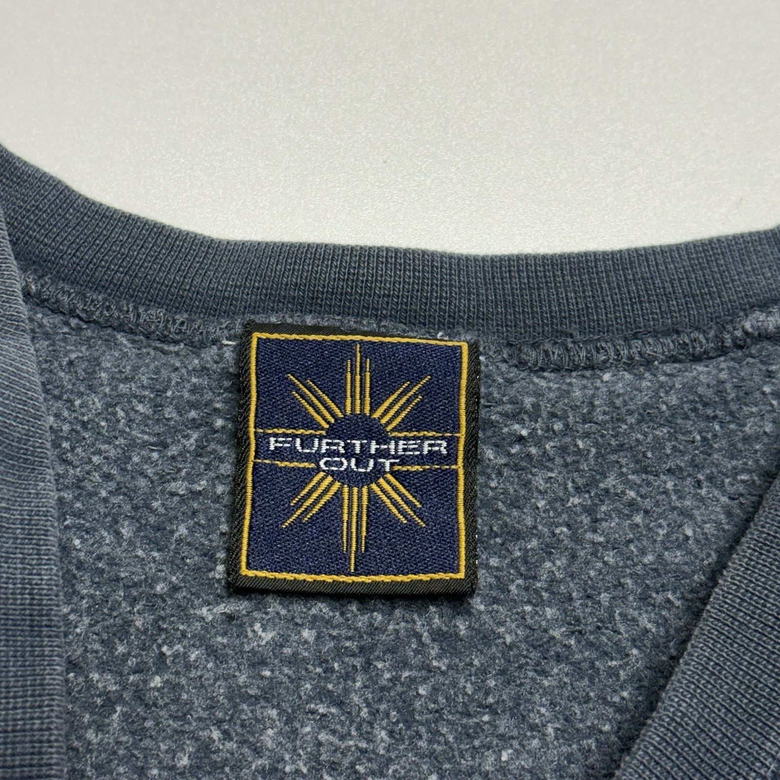 Vintage Vintage 90s Iowa Sweatshirt Mens Large Faded Blue Crew Neck Size US L / EU 52-54 / 3 - 14 Thumbnail